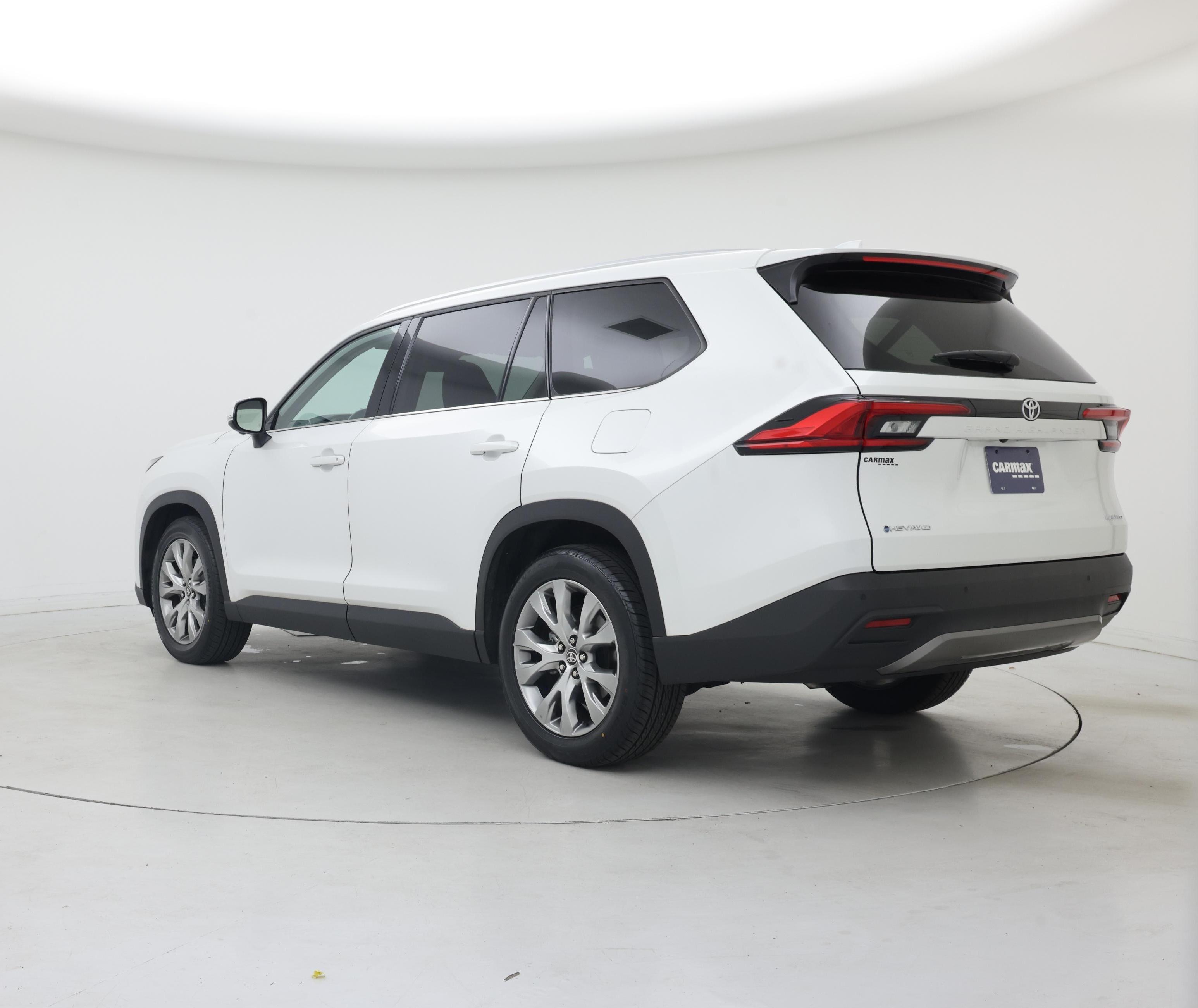 Thumbnail: 2024 Toyota Highlander - 2