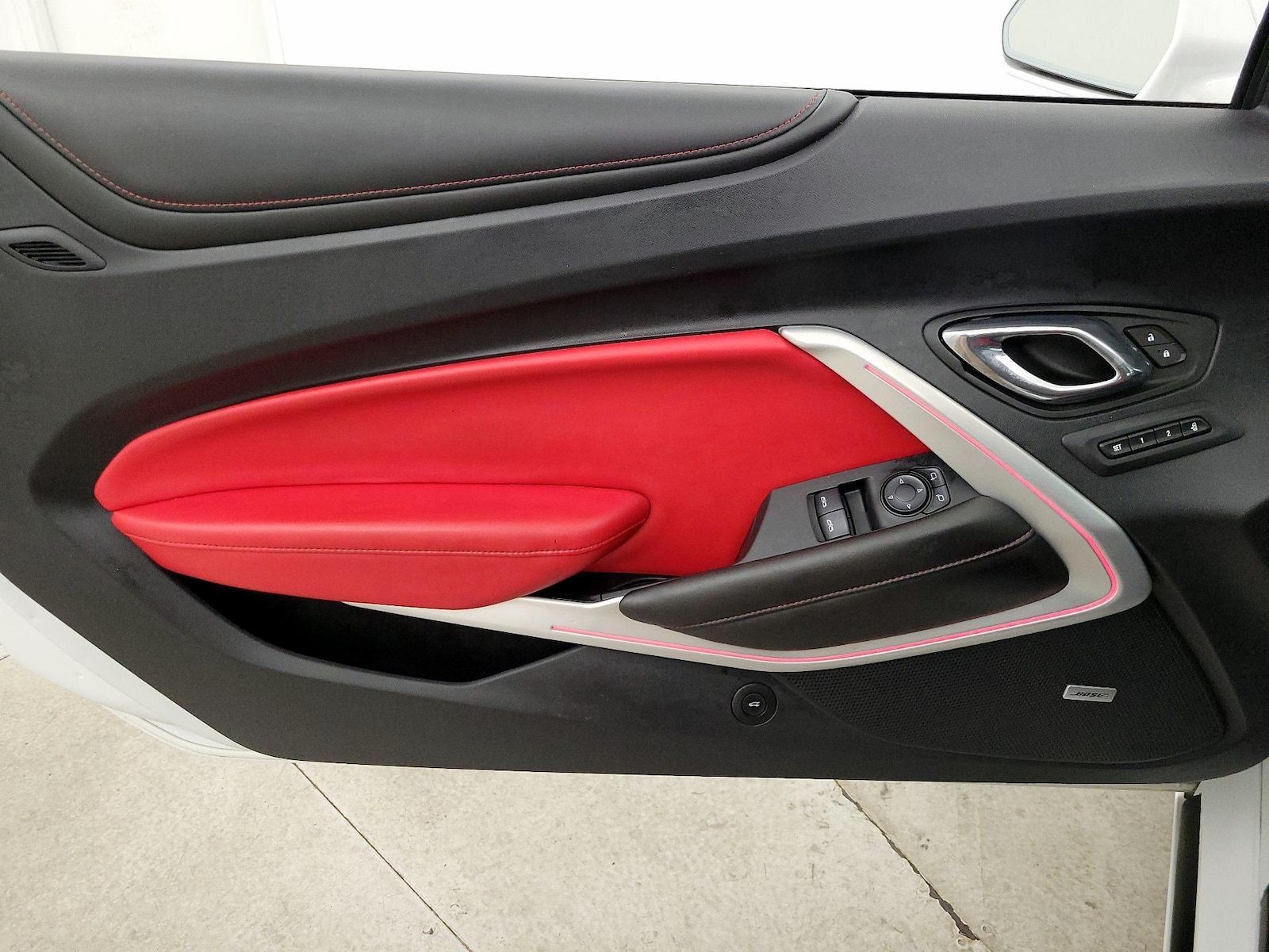 2016 Chevrolet Camaro 2SS - Photo 13