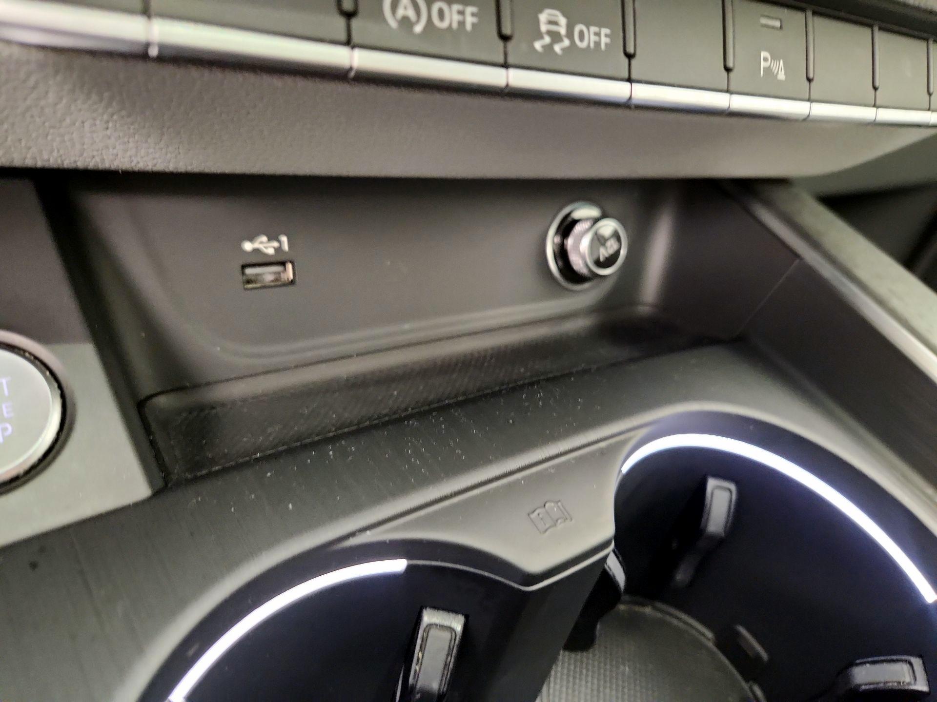 Thumbnail: 2019 Audi A4 - 18