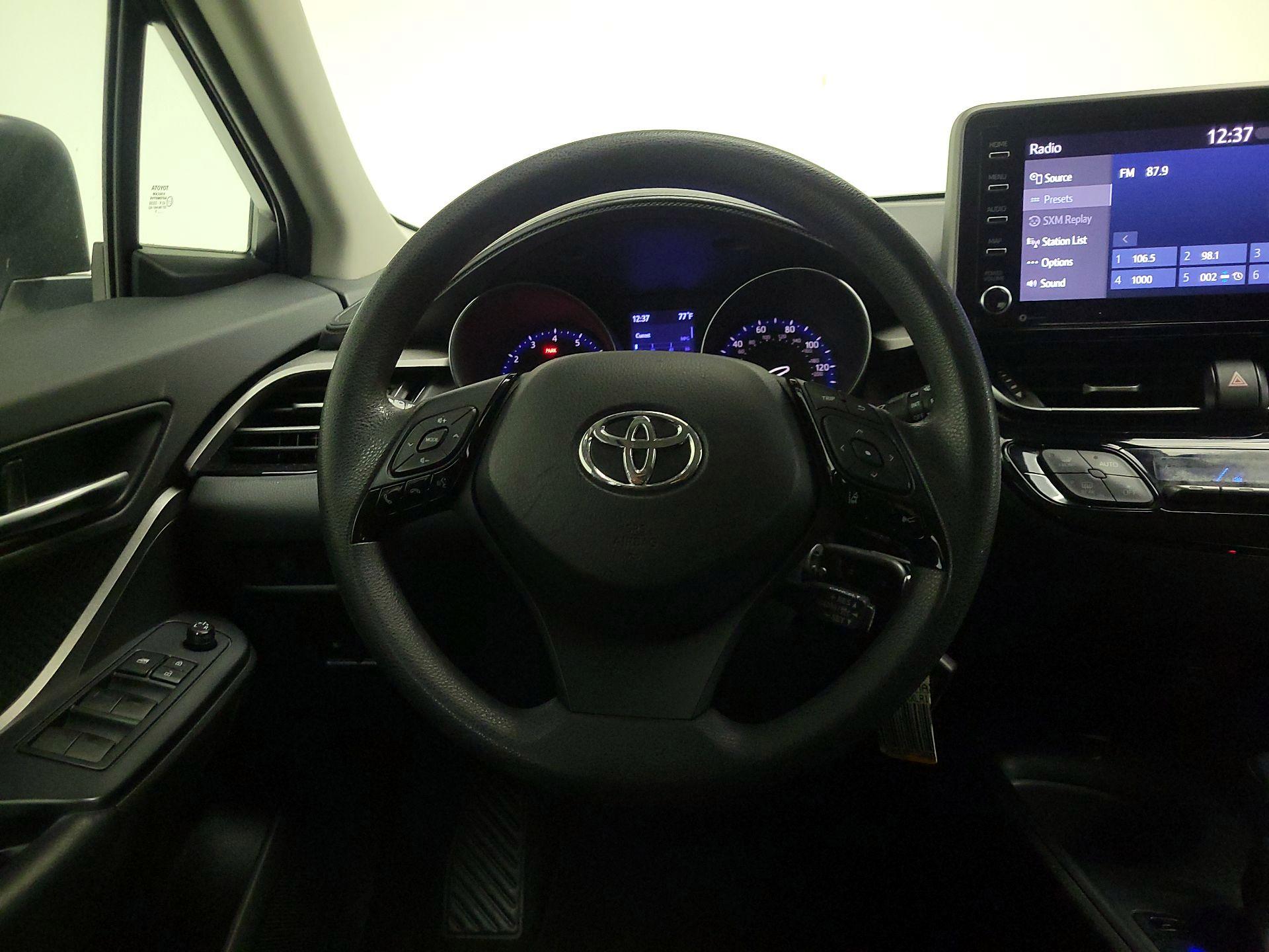 Thumbnail: 2020 Toyota C-HR - 10