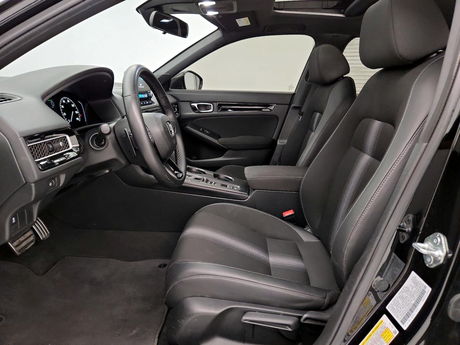 2025 Honda Civic Sport - Photo 12