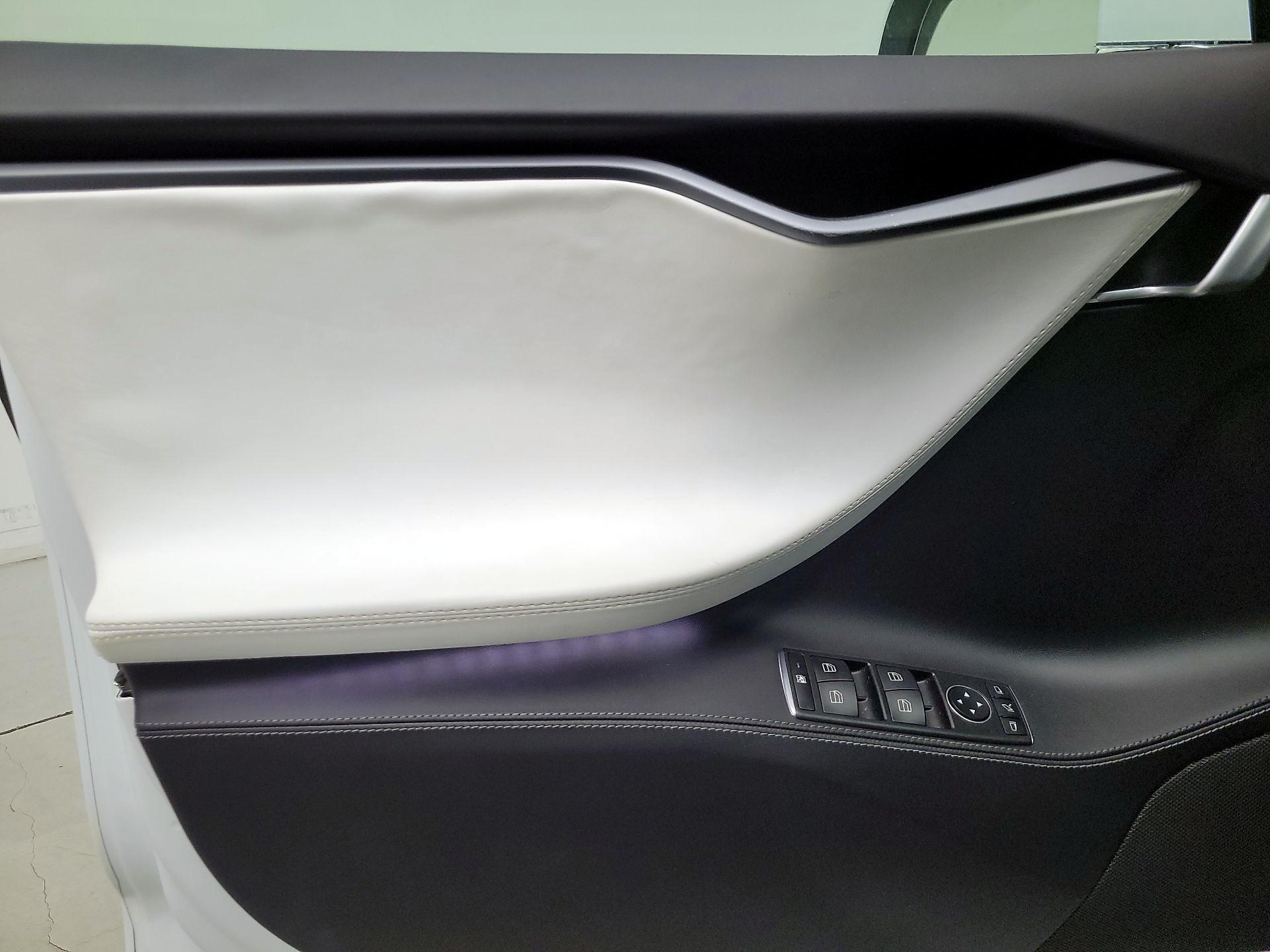 Thumbnail: 2019 Tesla Model S - 12