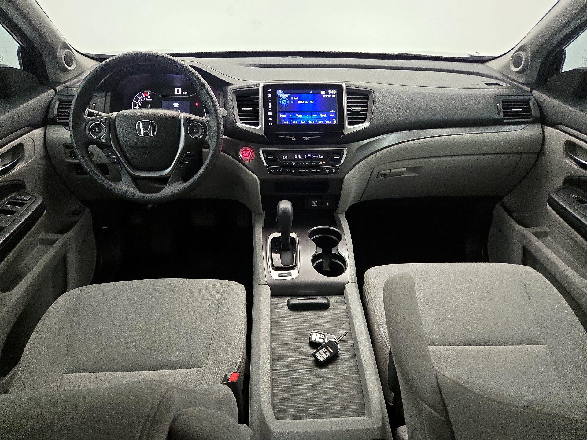Thumbnail: 2018 Honda Pilot - 9