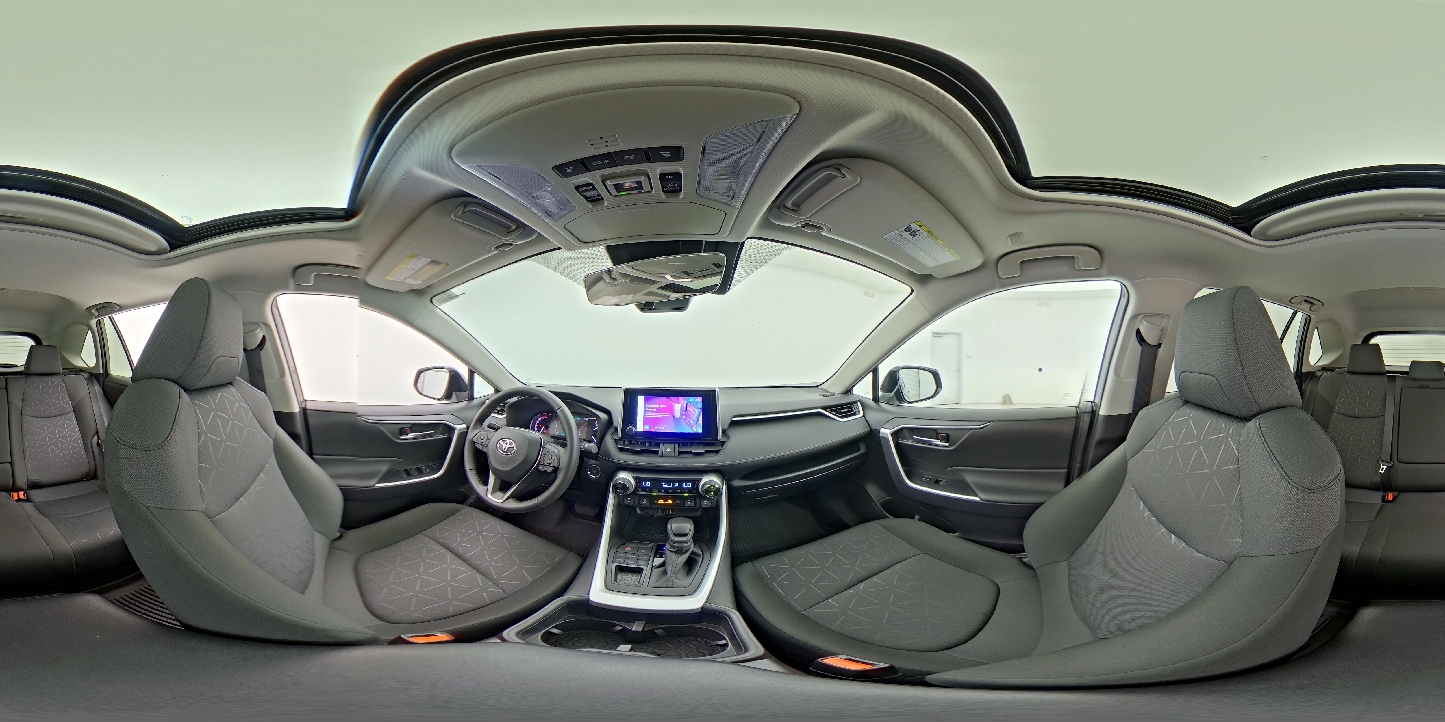 2025 Toyota RAV4 XLE - Photo 26
