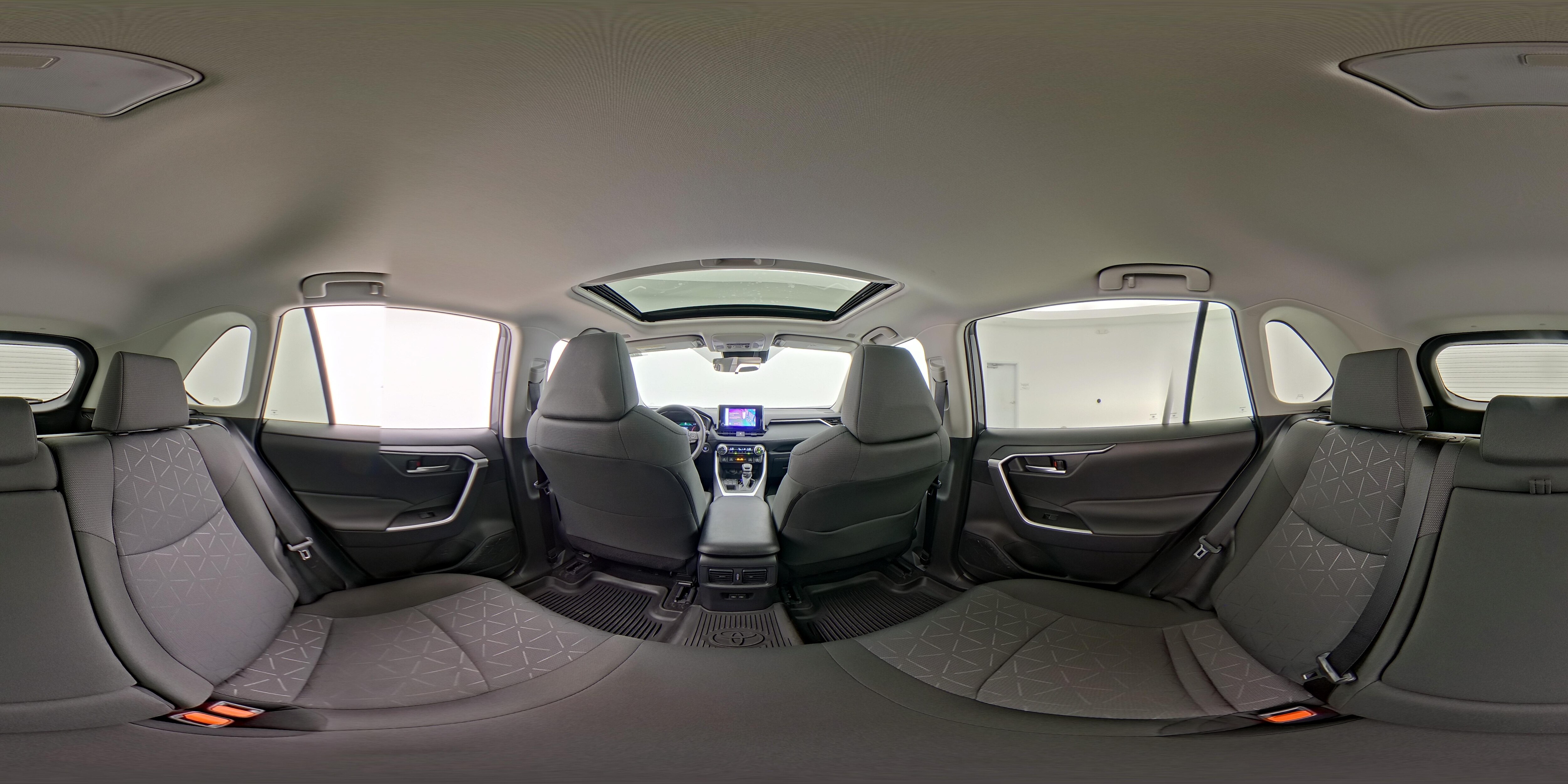 2025 Toyota RAV4 XLE - Photo 27
