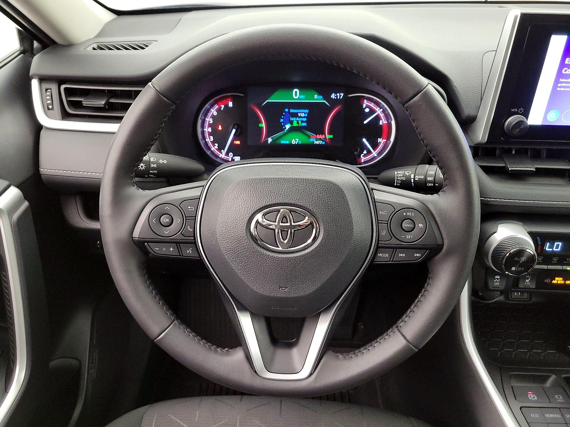 Thumbnail: 2025 Toyota RAV4 - 10