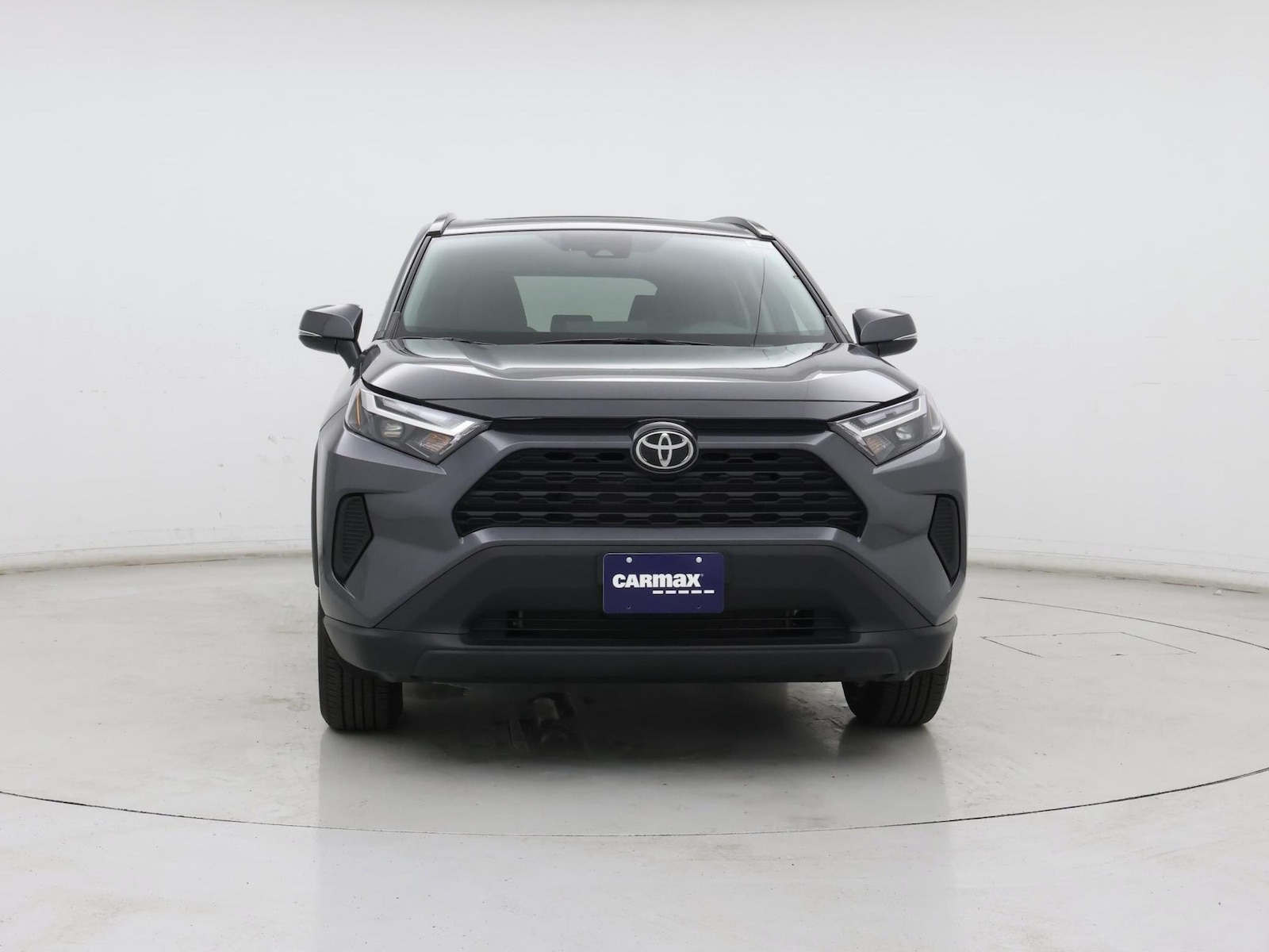 2025 Toyota RAV4 XLE - Photo 6