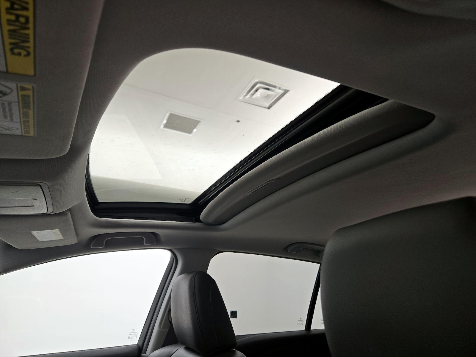 Sunroof(s) & Overhead Airbags