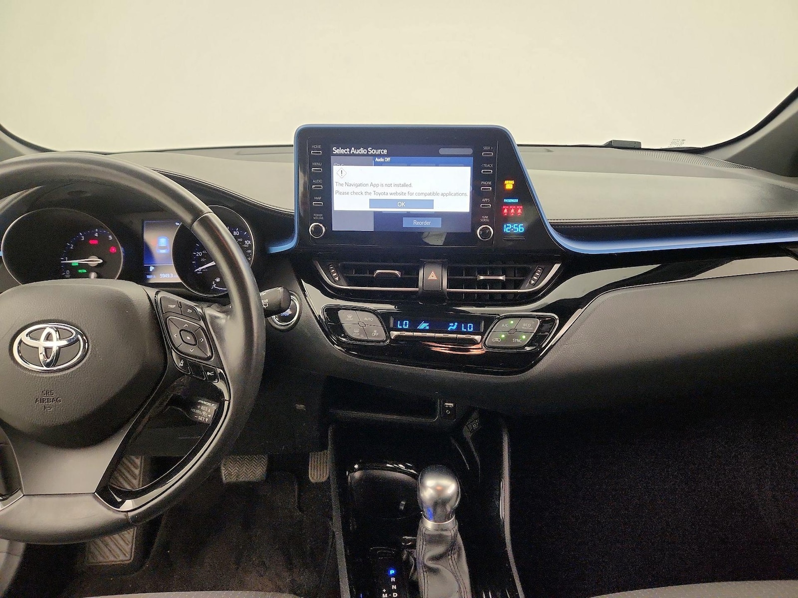 2019 Toyota C-HR XLE - Photo 10