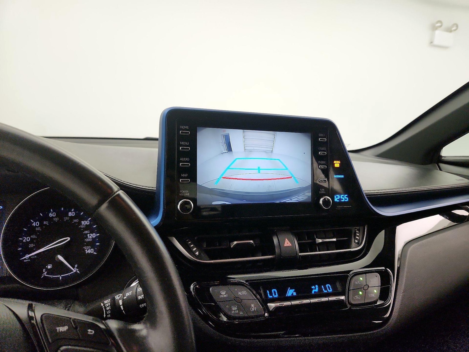 2019 Toyota C-HR XLE - Photo 15