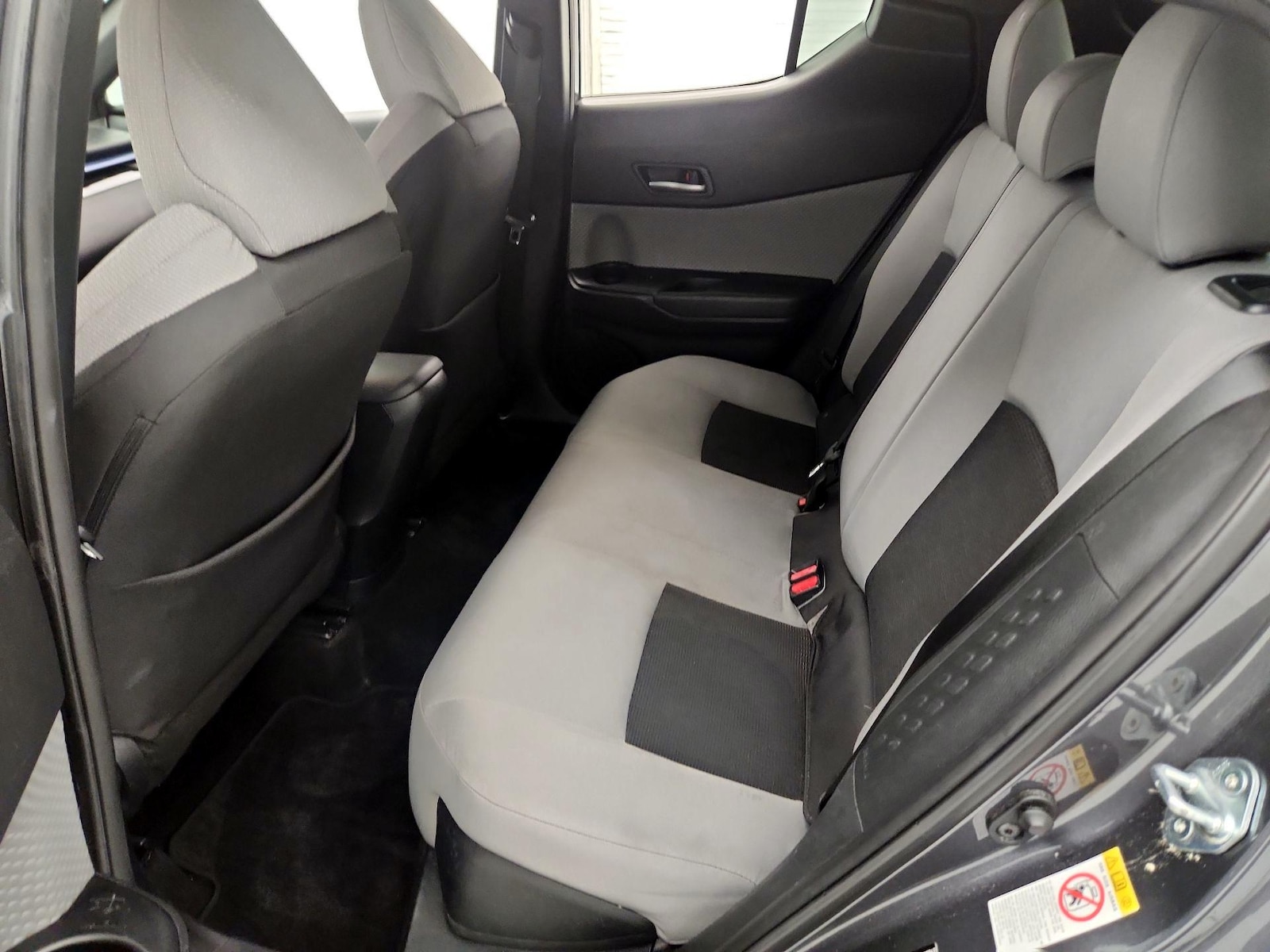 2019 Toyota C-HR XLE - Photo 20