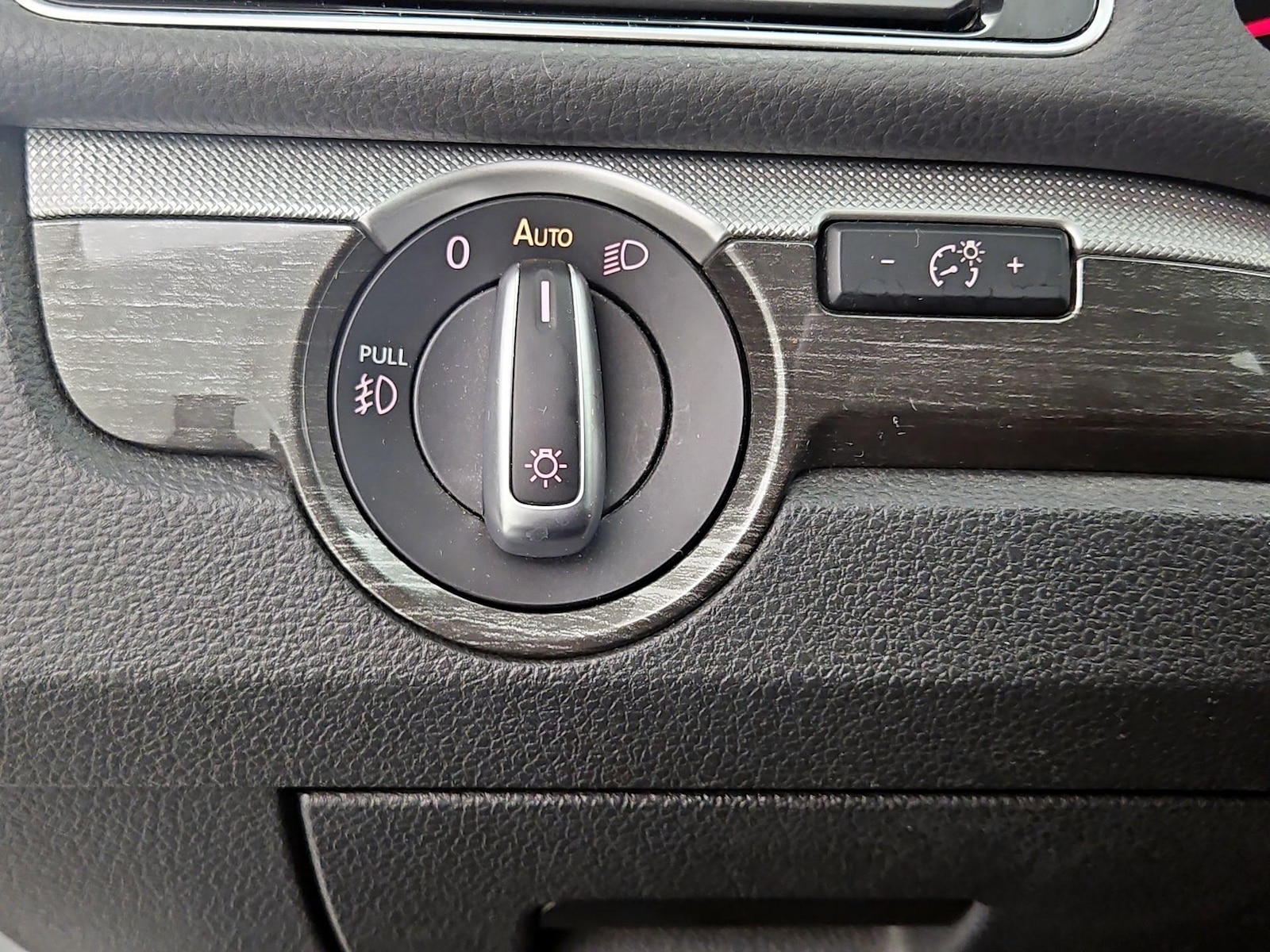 2016 Volkswagen Passat SE - Photo 14