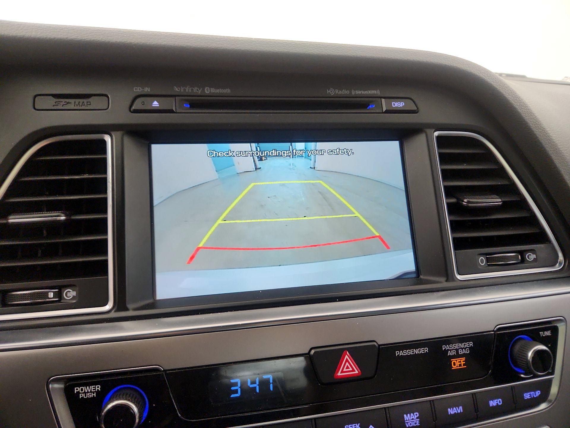 Thumbnail: 2015 Hyundai Sonata - 15