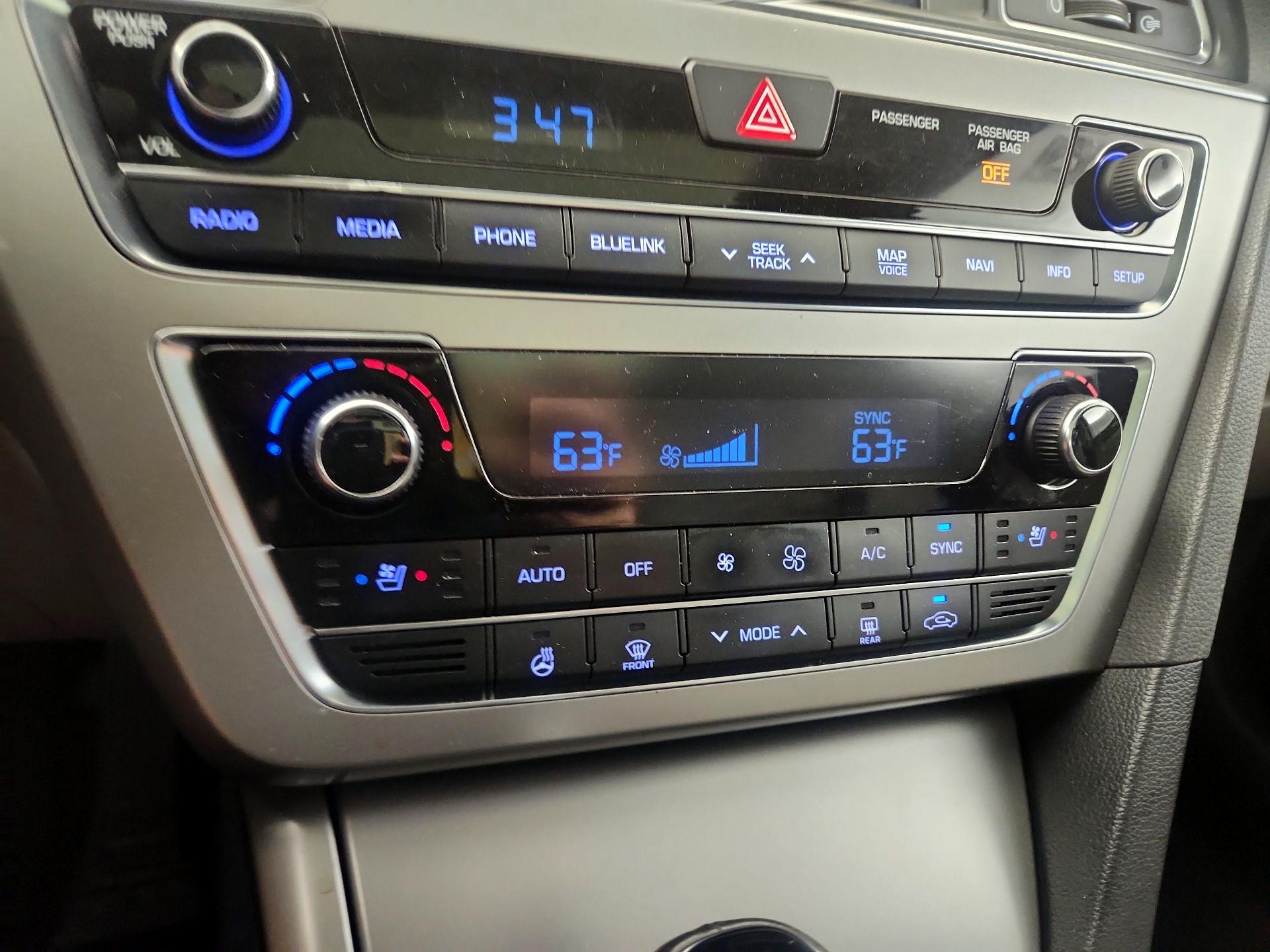 Thumbnail: 2015 Hyundai Sonata - 17
