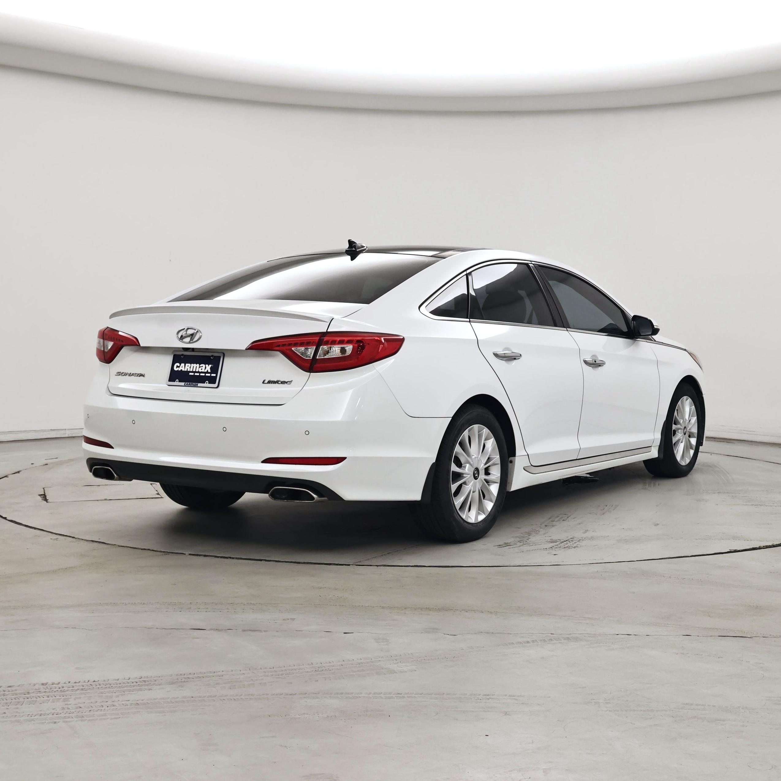 Thumbnail: 2015 Hyundai Sonata - 8