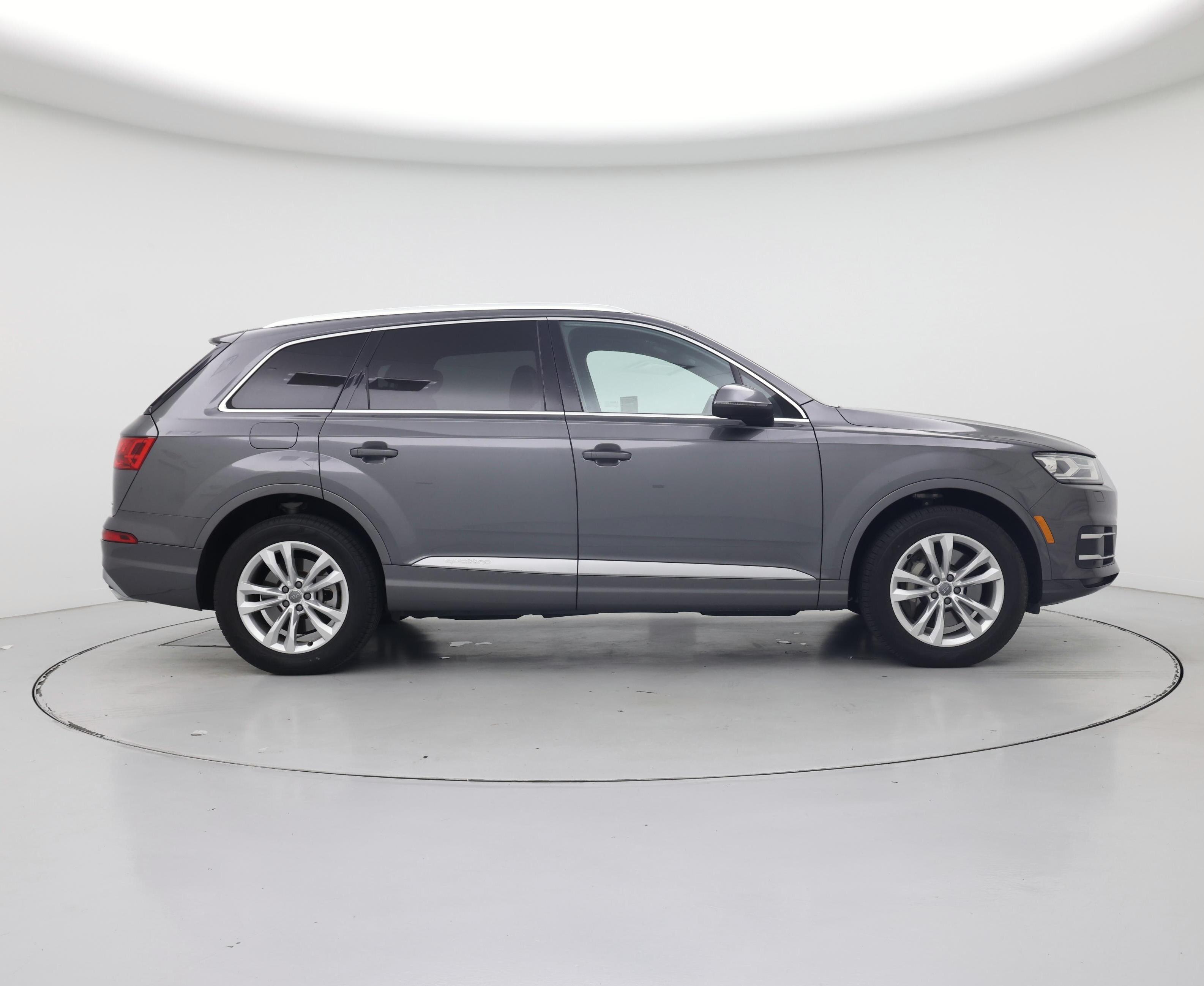 Thumbnail: 2019 Audi Q7 - 7