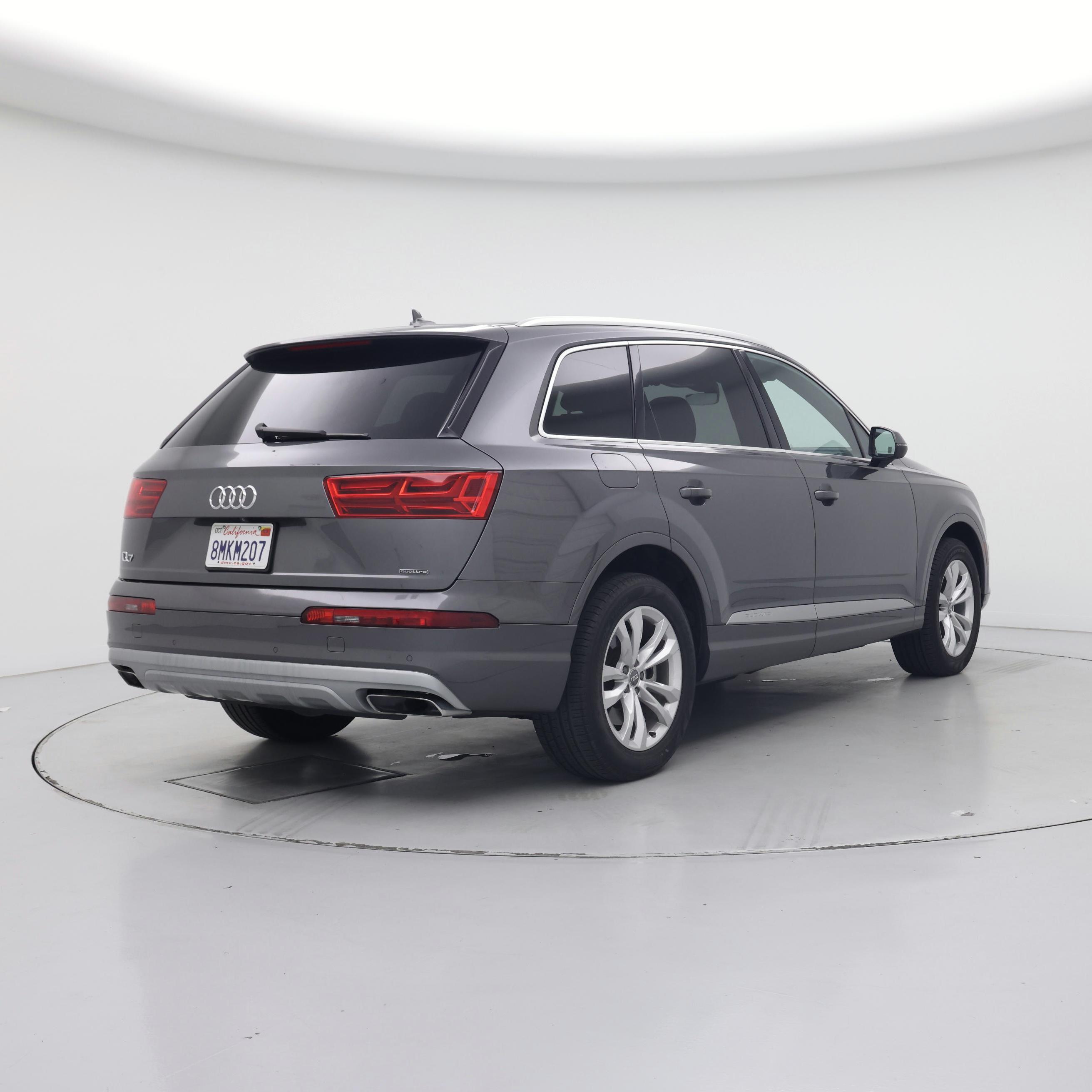 Thumbnail: 2019 Audi Q7 - 8