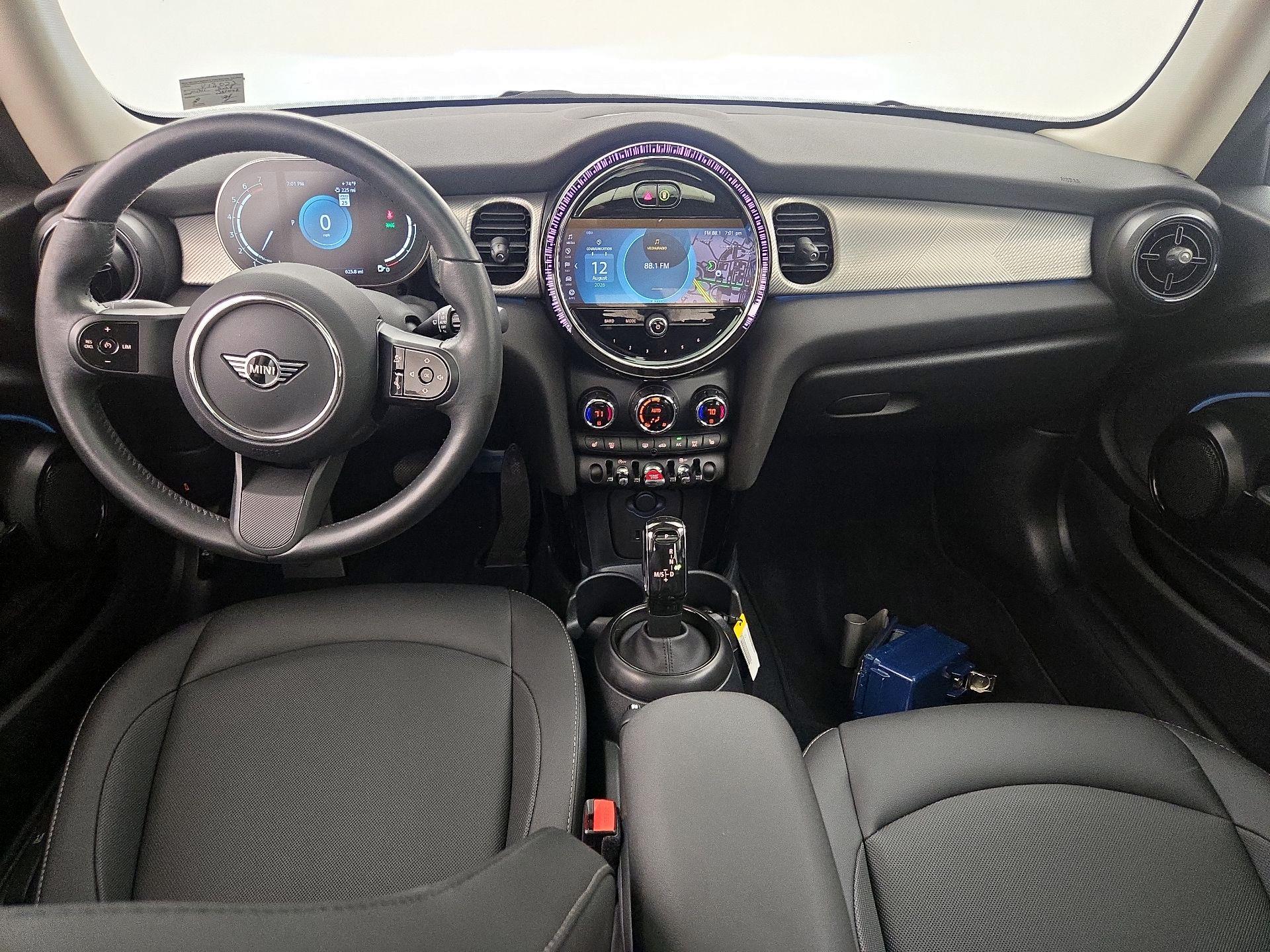 Thumbnail: 2024 MINI Cooper Hardtop - 9