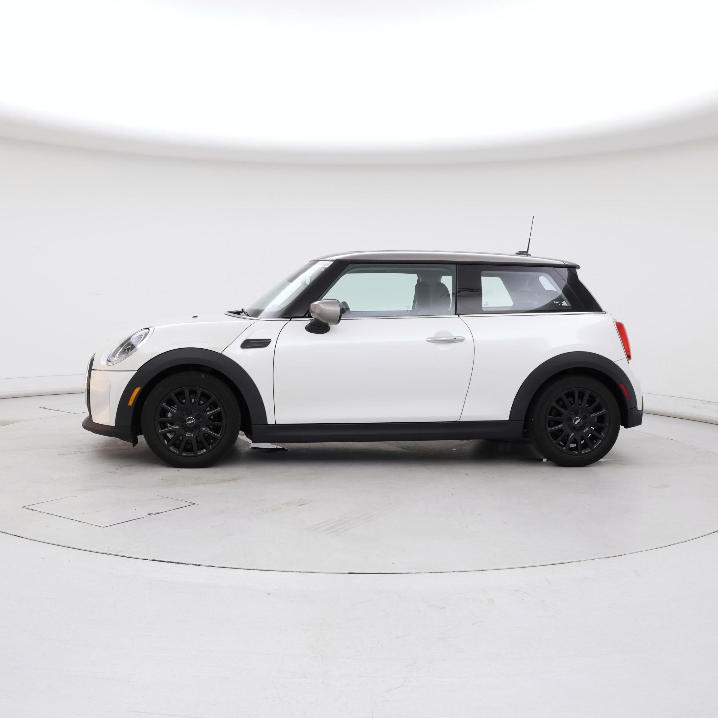 Thumbnail: 2024 MINI Cooper Hardtop - 3