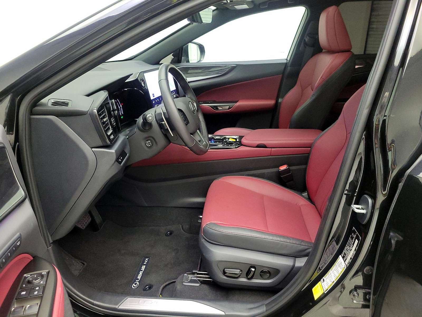 2026 Lexus NX Hybrid 350h - Photo 12