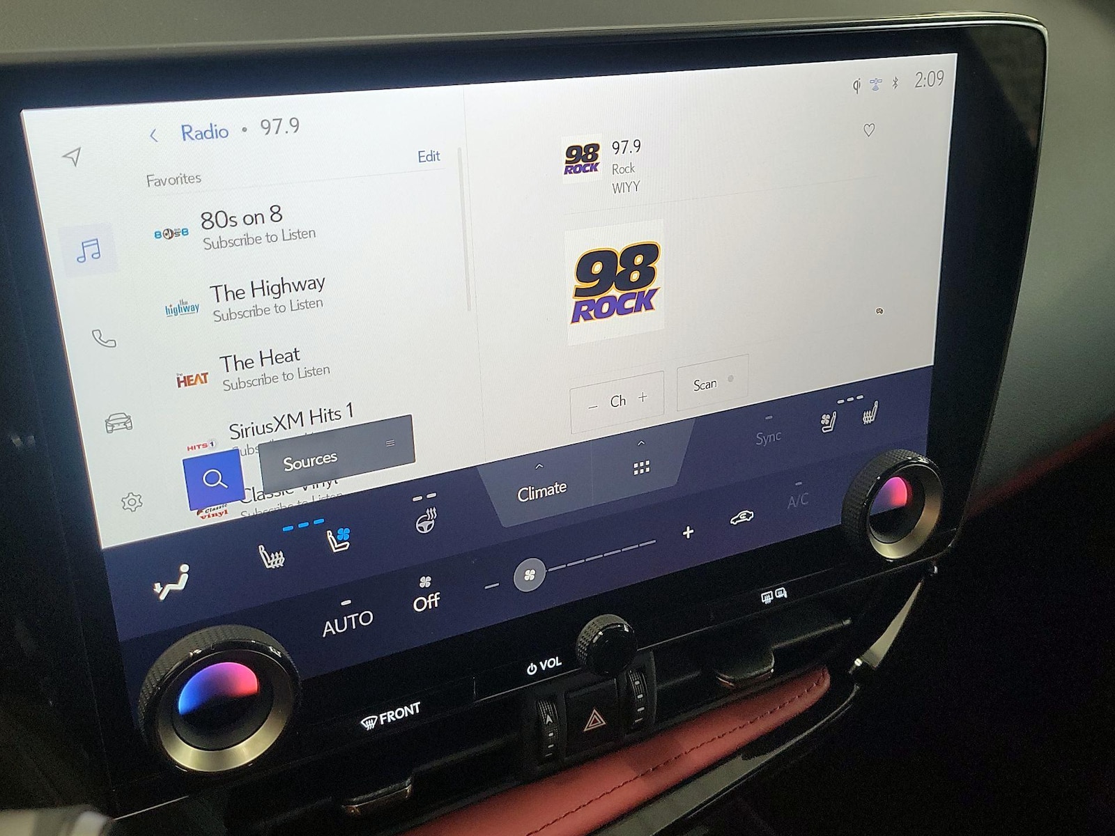 2026 Lexus NX Hybrid 350h - Photo 17