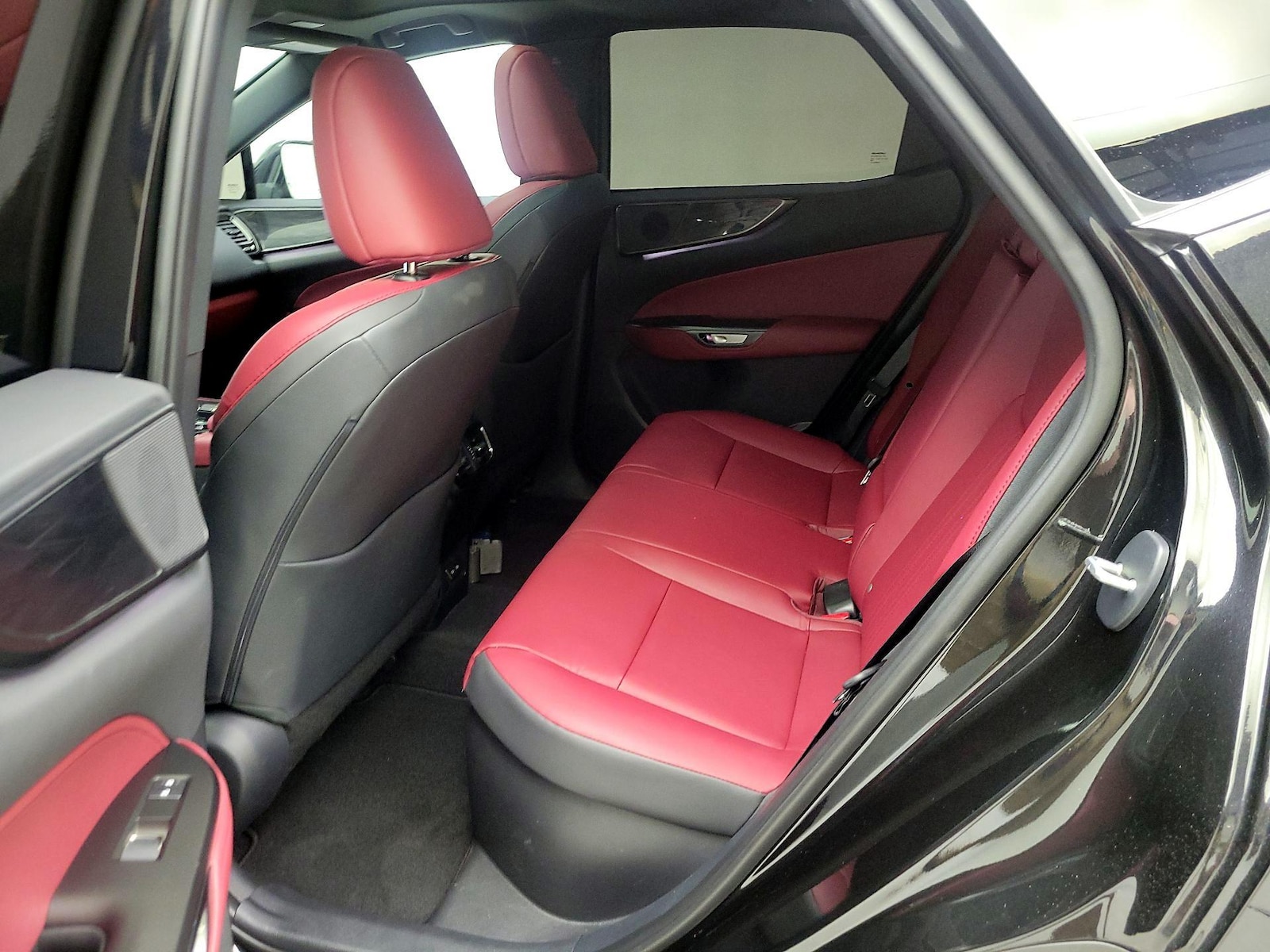 2026 Lexus NX Hybrid 350h - Photo 22