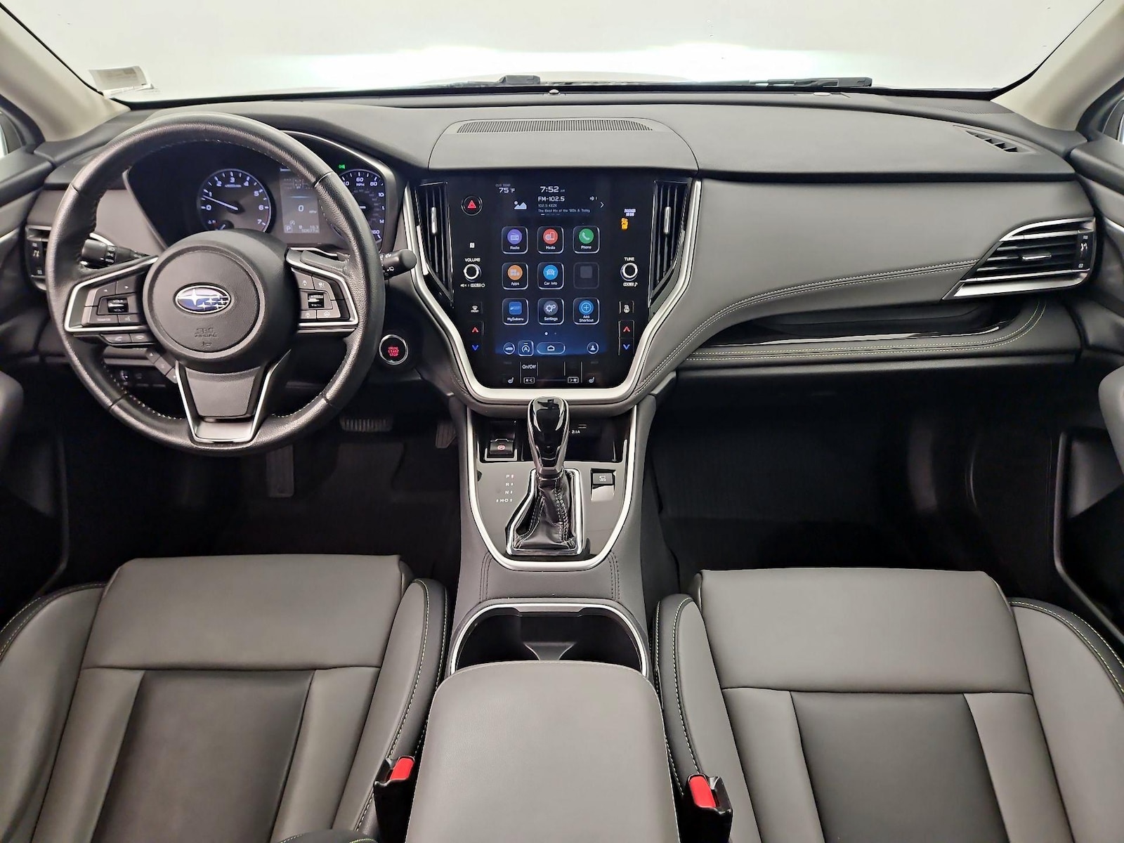 Apple CarPlay® & Android Auto™
