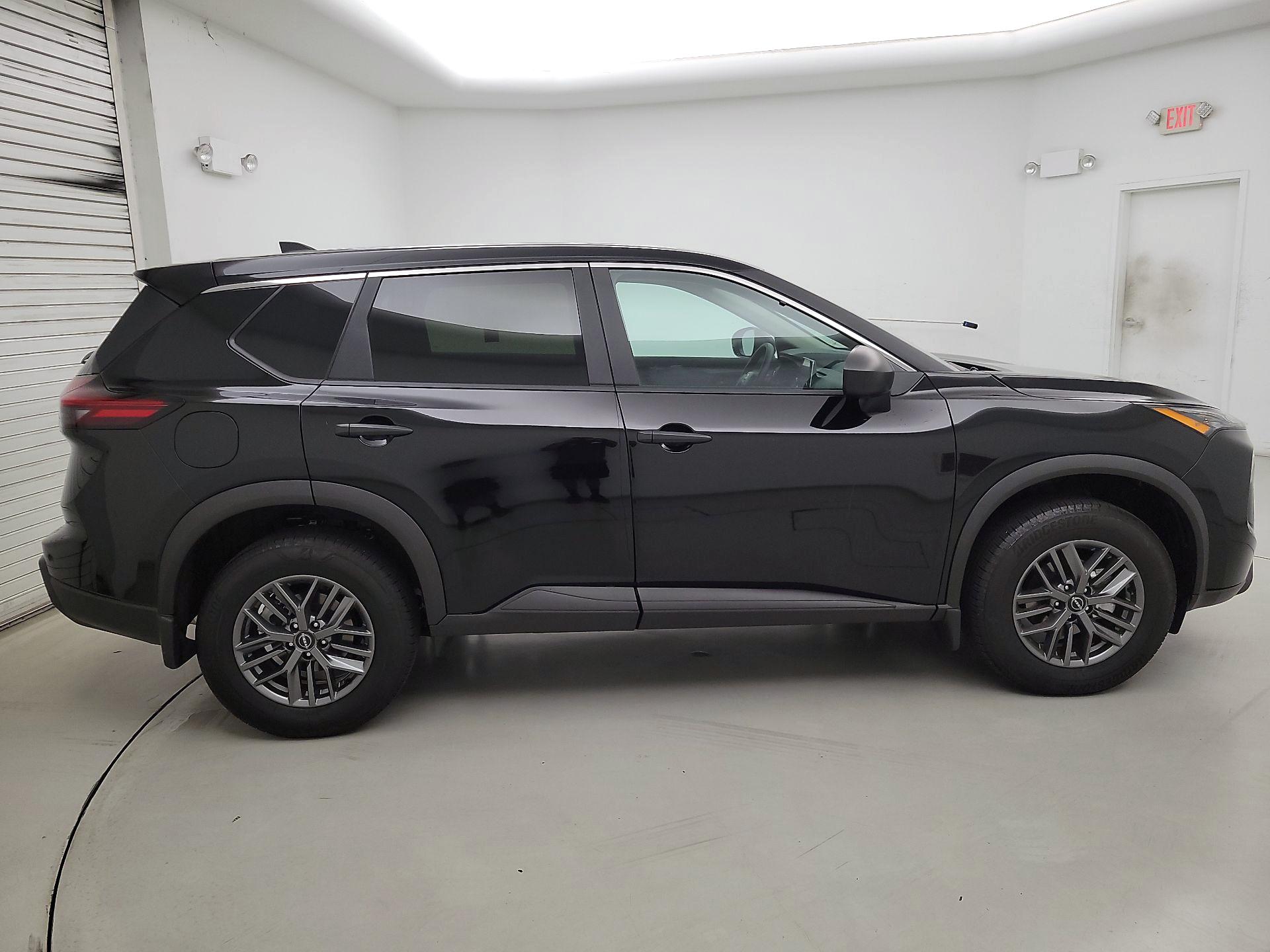 Thumbnail: 2025 Nissan Rogue - 4