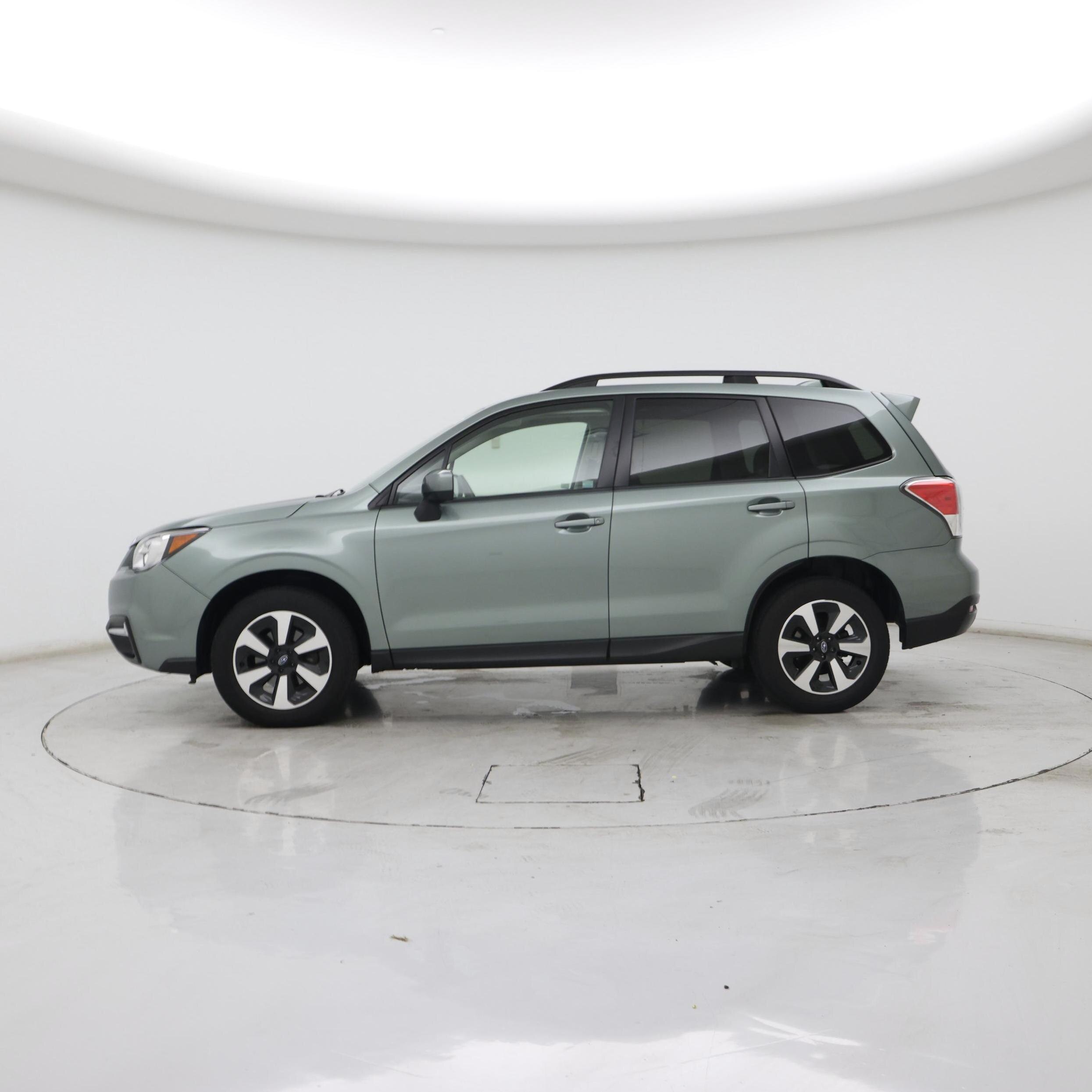Thumbnail: 2017 Subaru Forester - 3