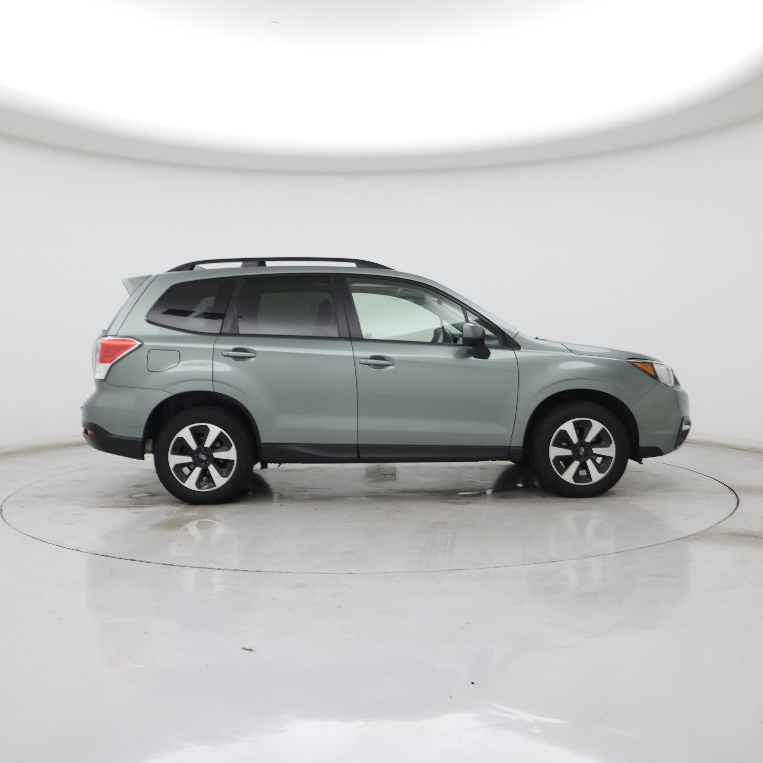 Thumbnail: 2017 Subaru Forester - 7