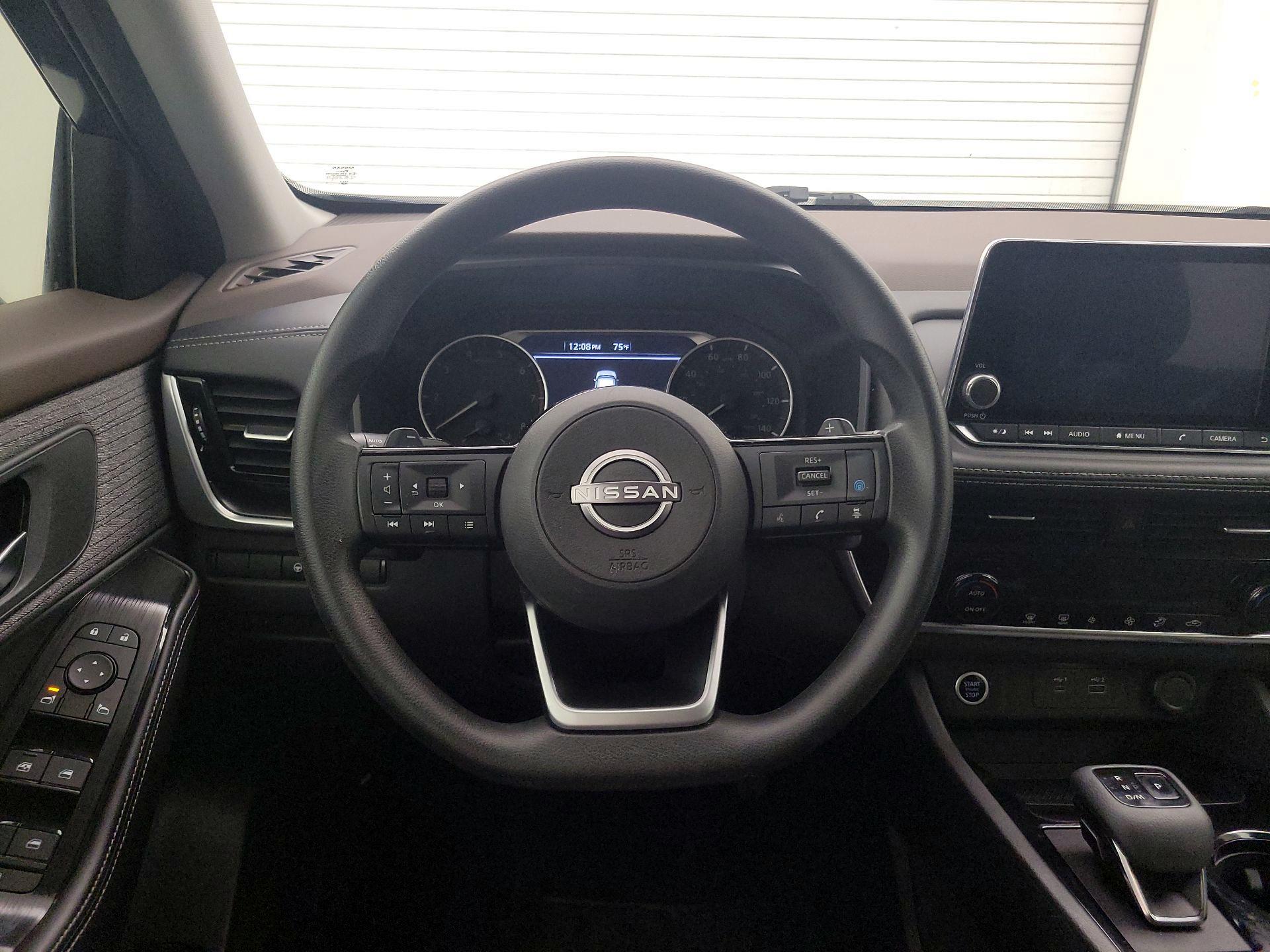 Thumbnail: 2022 Nissan Rogue - 10