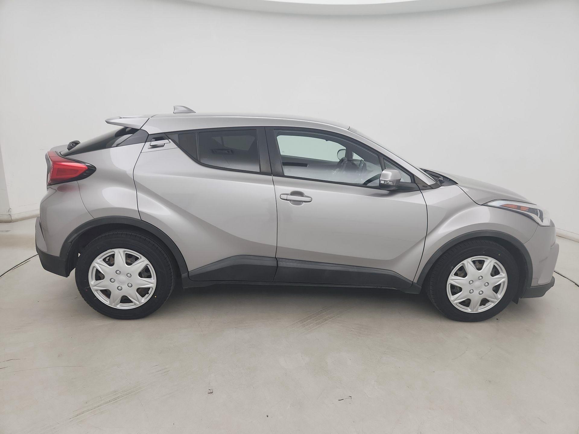Thumbnail: 2019 Toyota C-HR - 4
