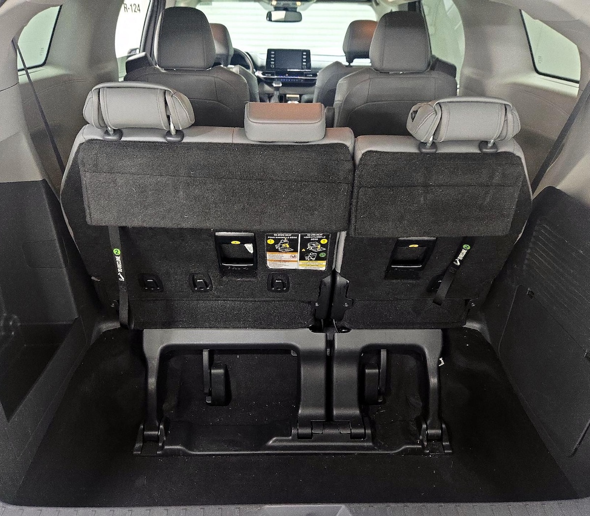 Trunk/Cargo (Seats Up)