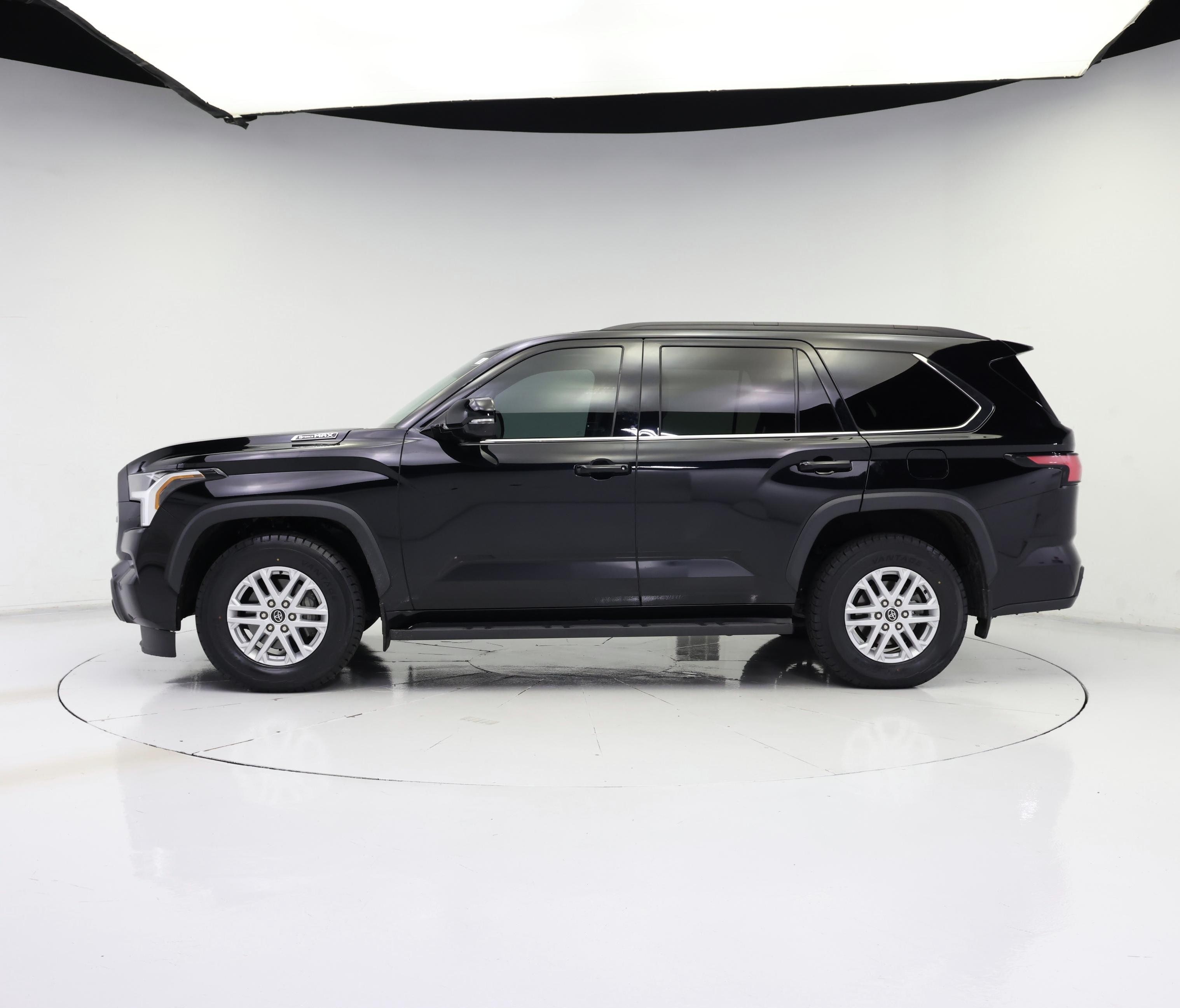 Thumbnail: 2023 Toyota Sequoia - 3