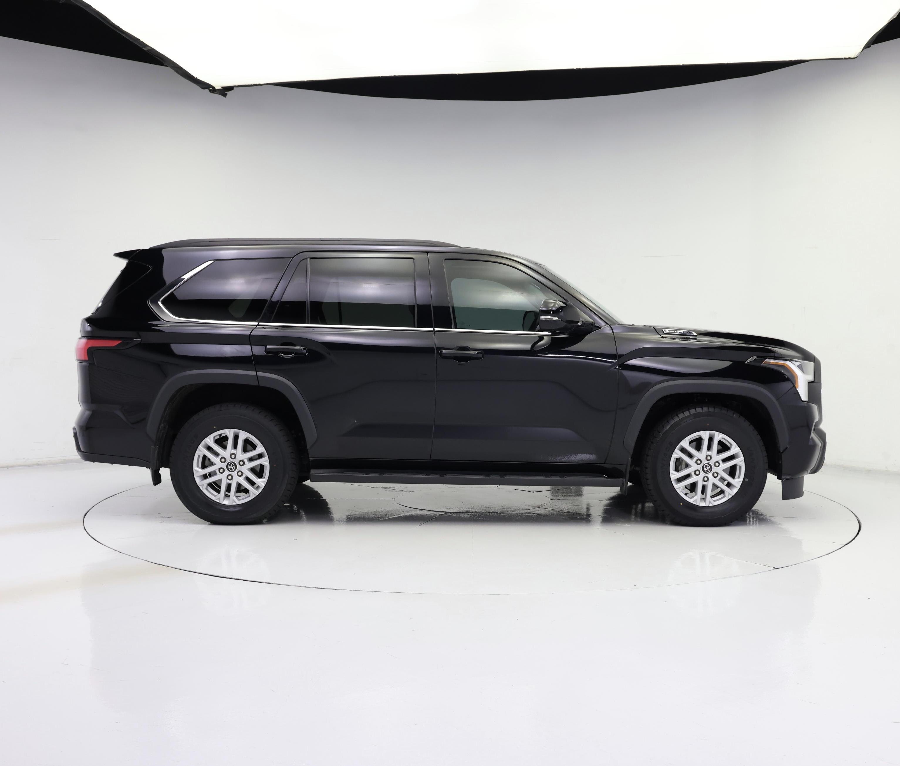 Thumbnail: 2023 Toyota Sequoia - 7