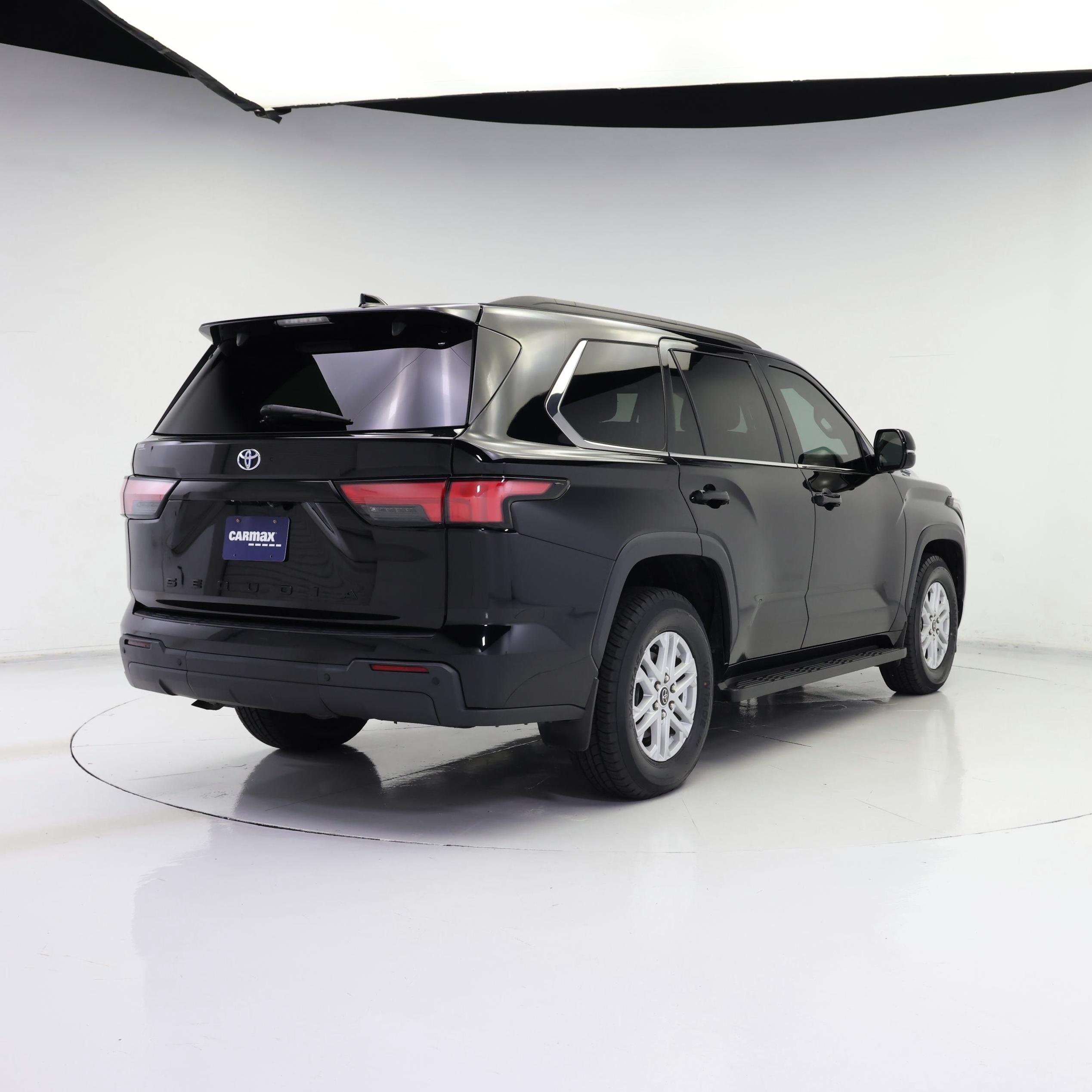 Thumbnail: 2023 Toyota Sequoia - 8