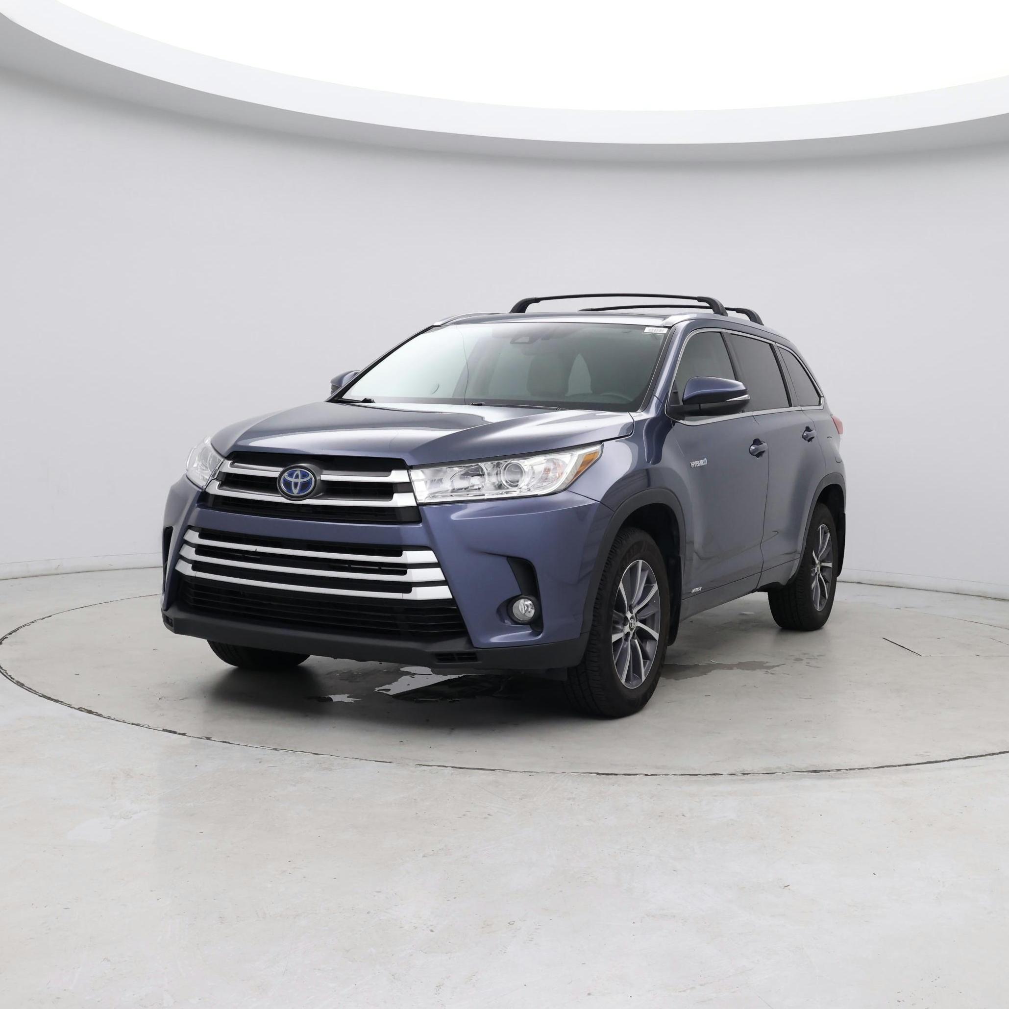 Thumbnail: 2018 Toyota Highlander - 4