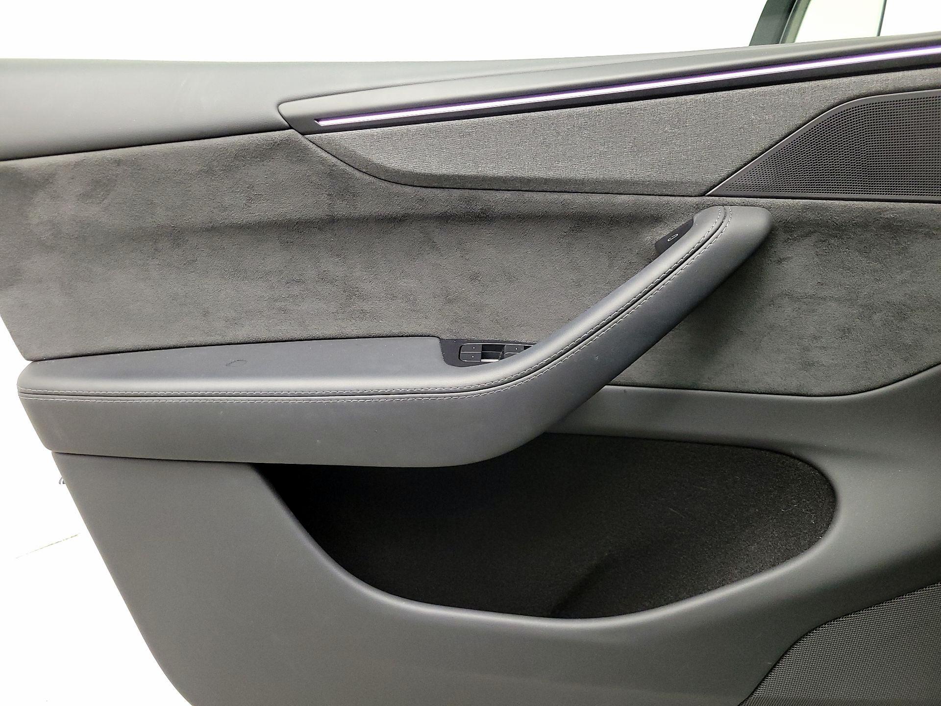 Thumbnail: 2026 Tesla Model Y - 12