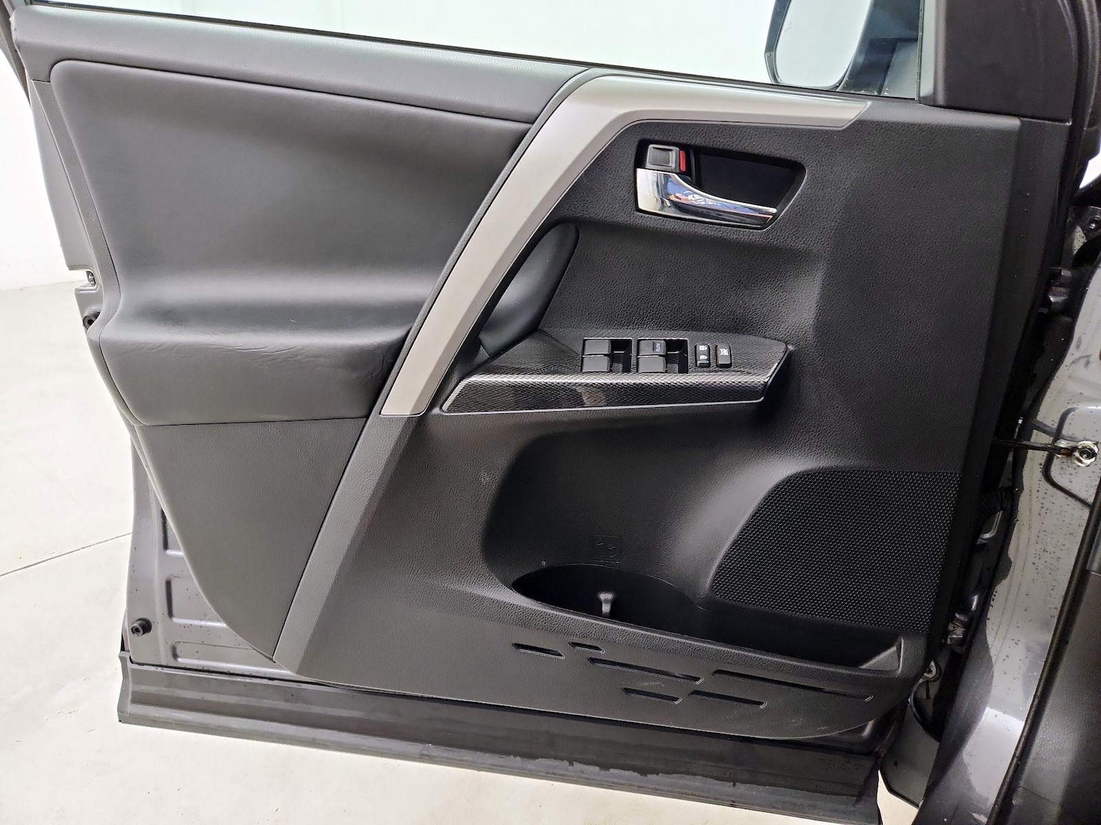 2018 Toyota RAV4 Adventure - Photo 13
