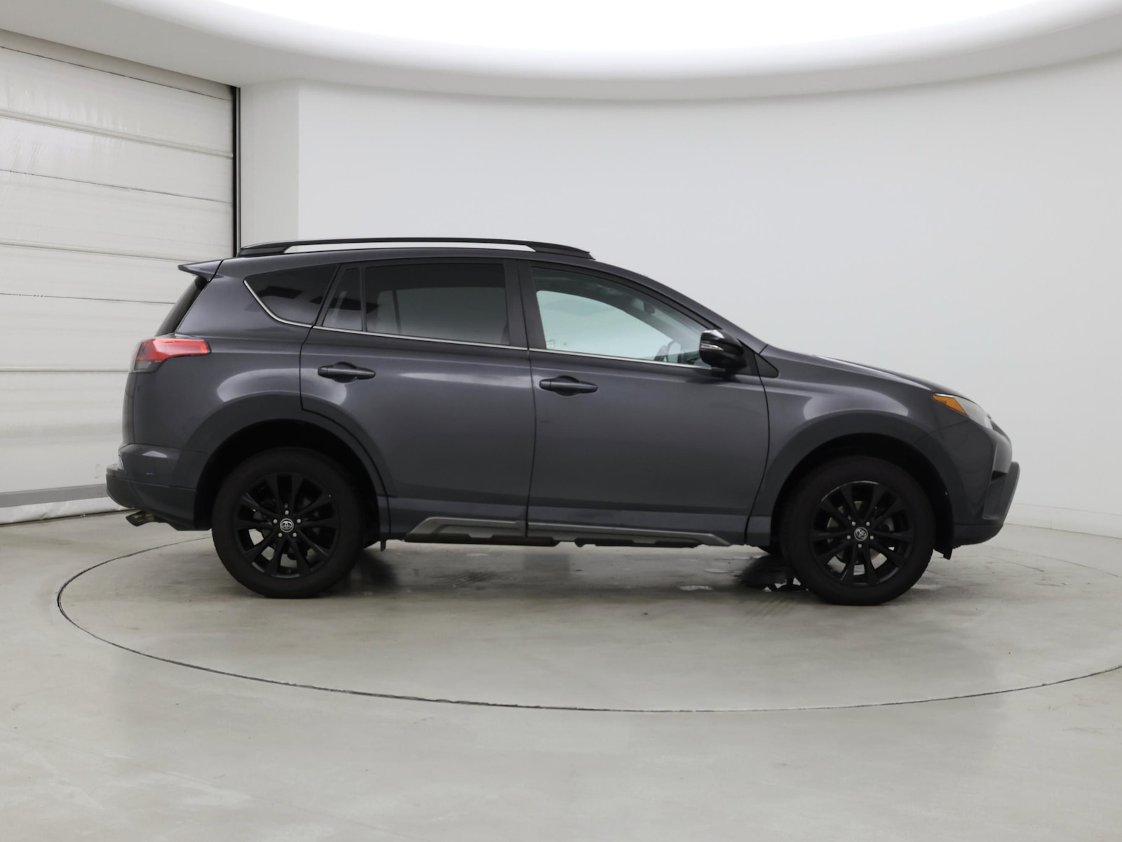 2018 Toyota RAV4 Adventure - Photo 8