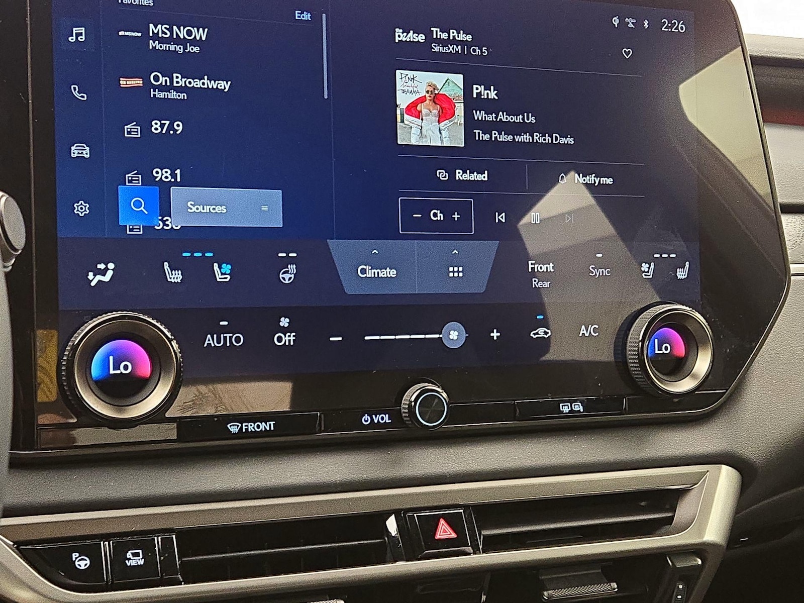 2023 Lexus RX 350 - Photo 17