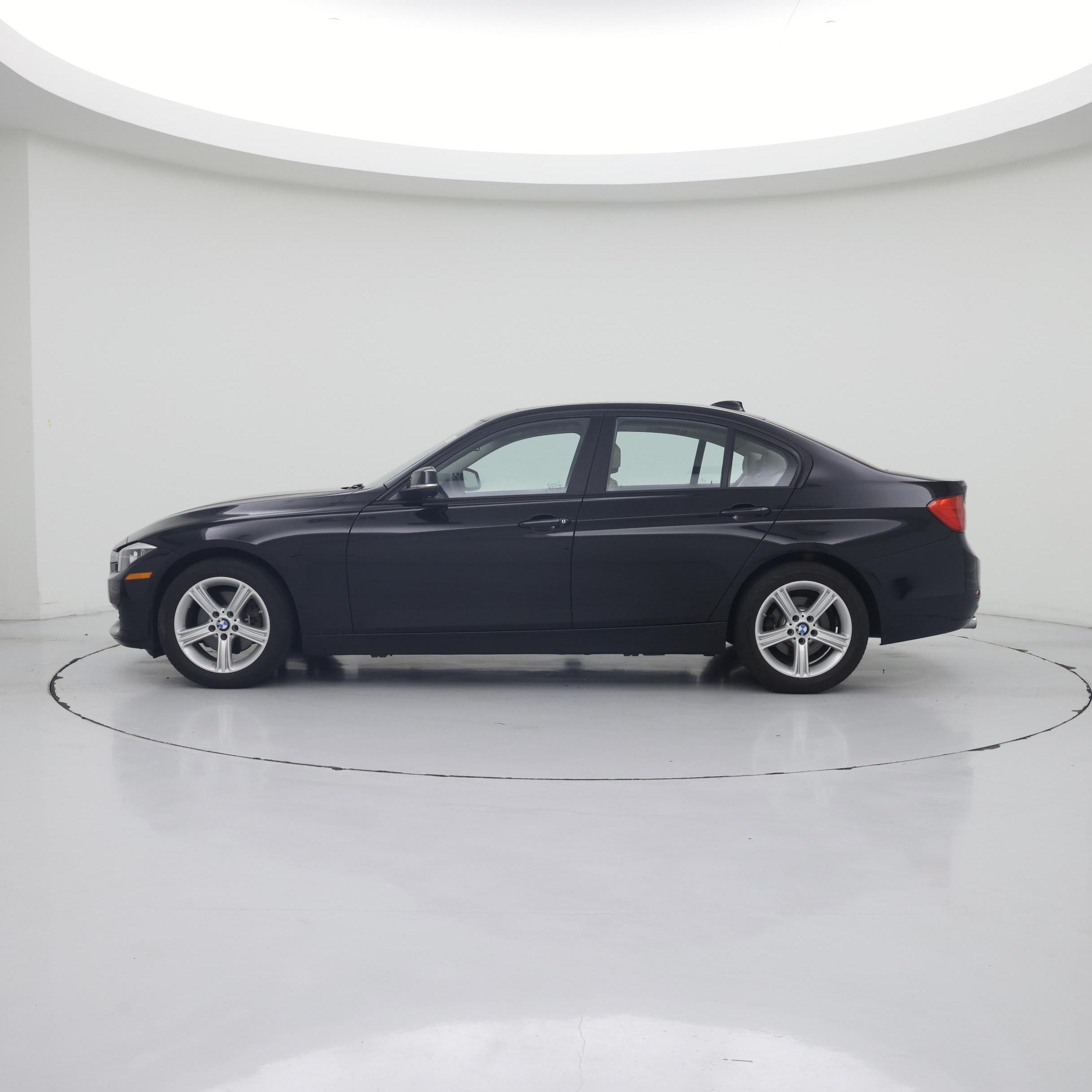 Thumbnail: 2015 BMW 3 Series - 3