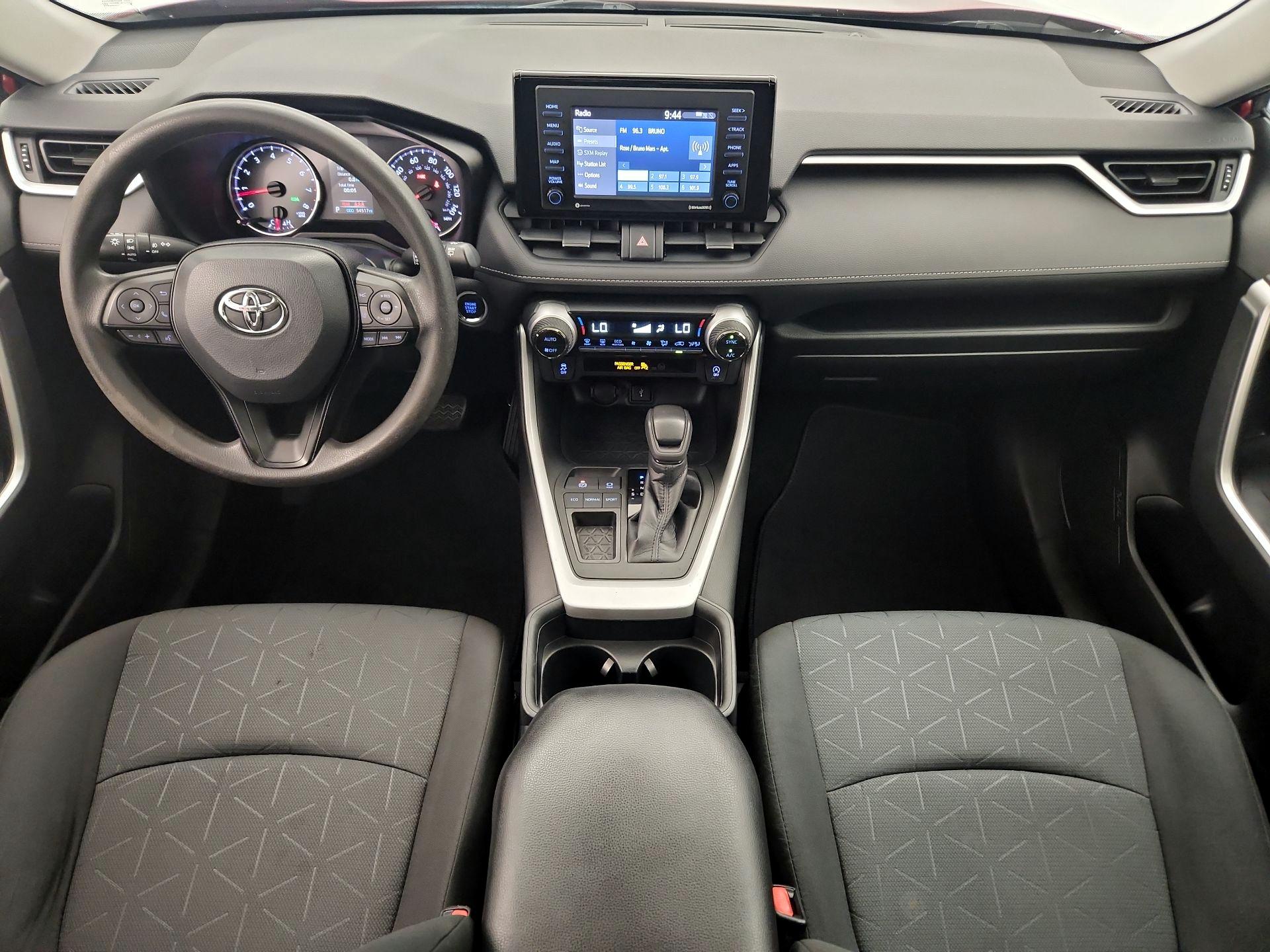 Thumbnail: 2020 Toyota RAV4 - 9