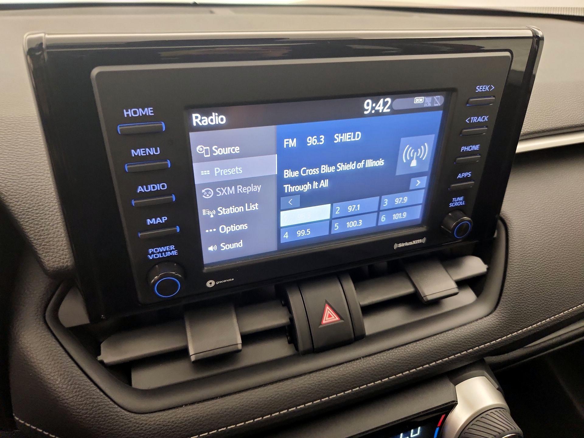 Thumbnail: 2020 Toyota RAV4 - 16