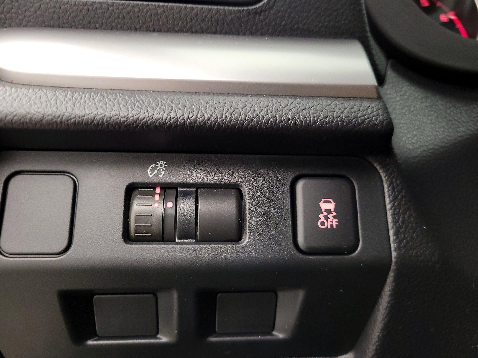 Thumbnail: 2015 Subaru Forester - 13