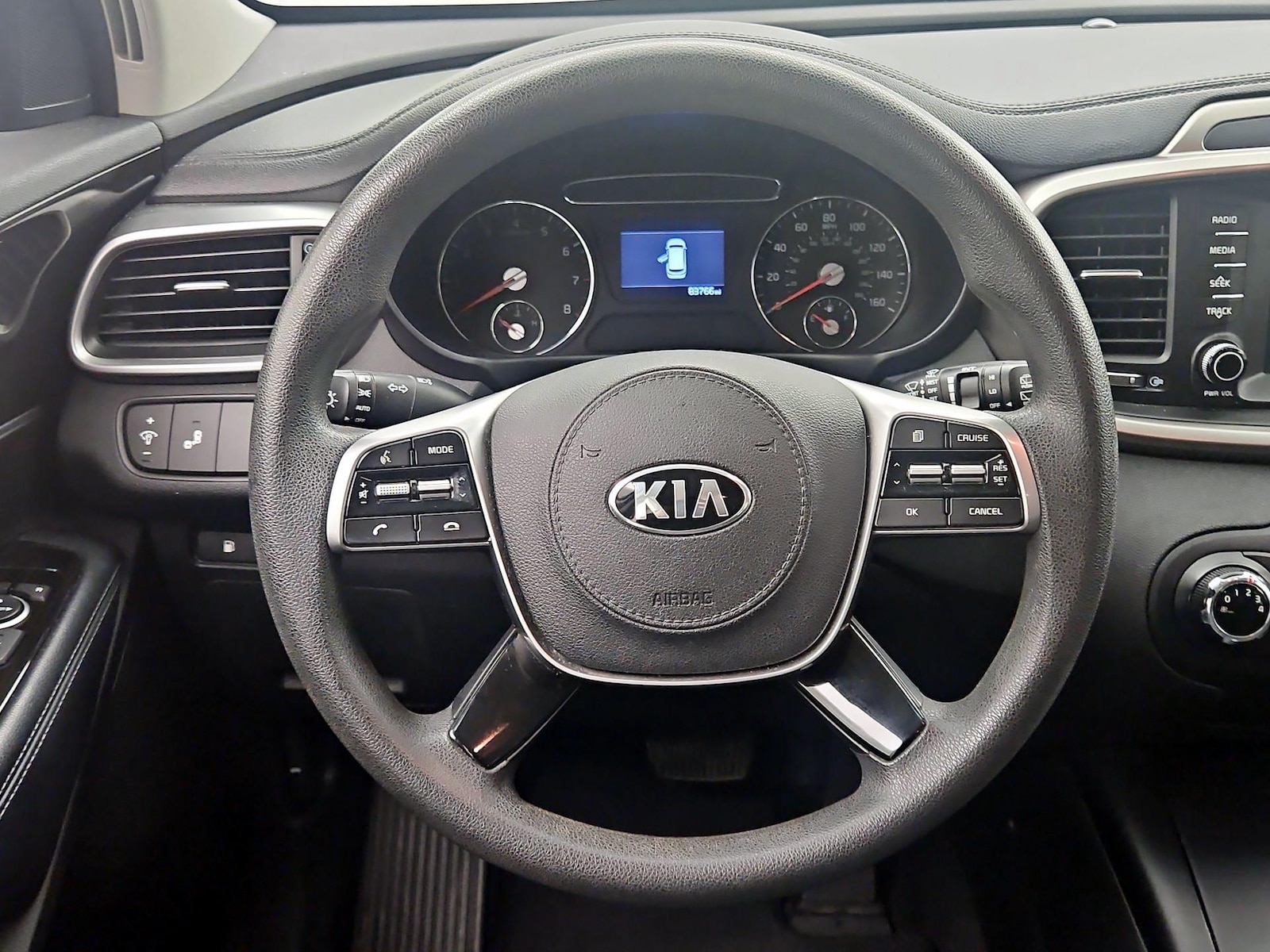 2019 Kia Sorento LX - Photo 11