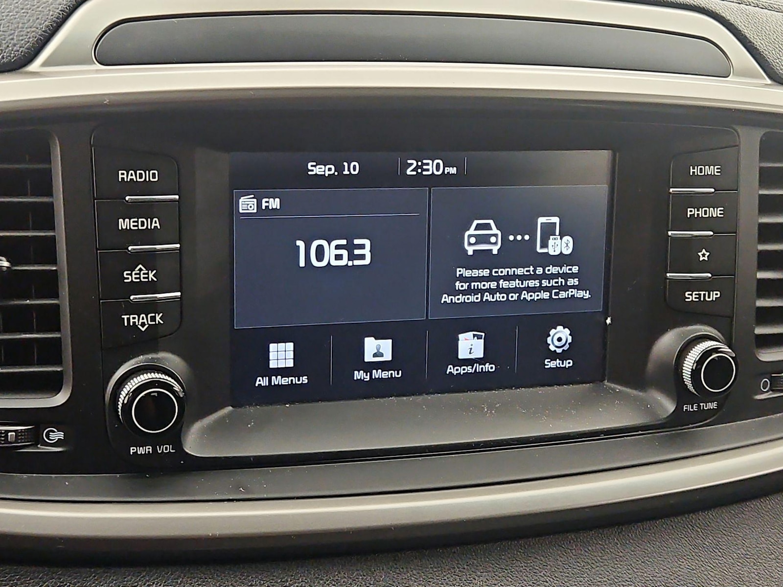 2019 Kia Sorento LX - Photo 16