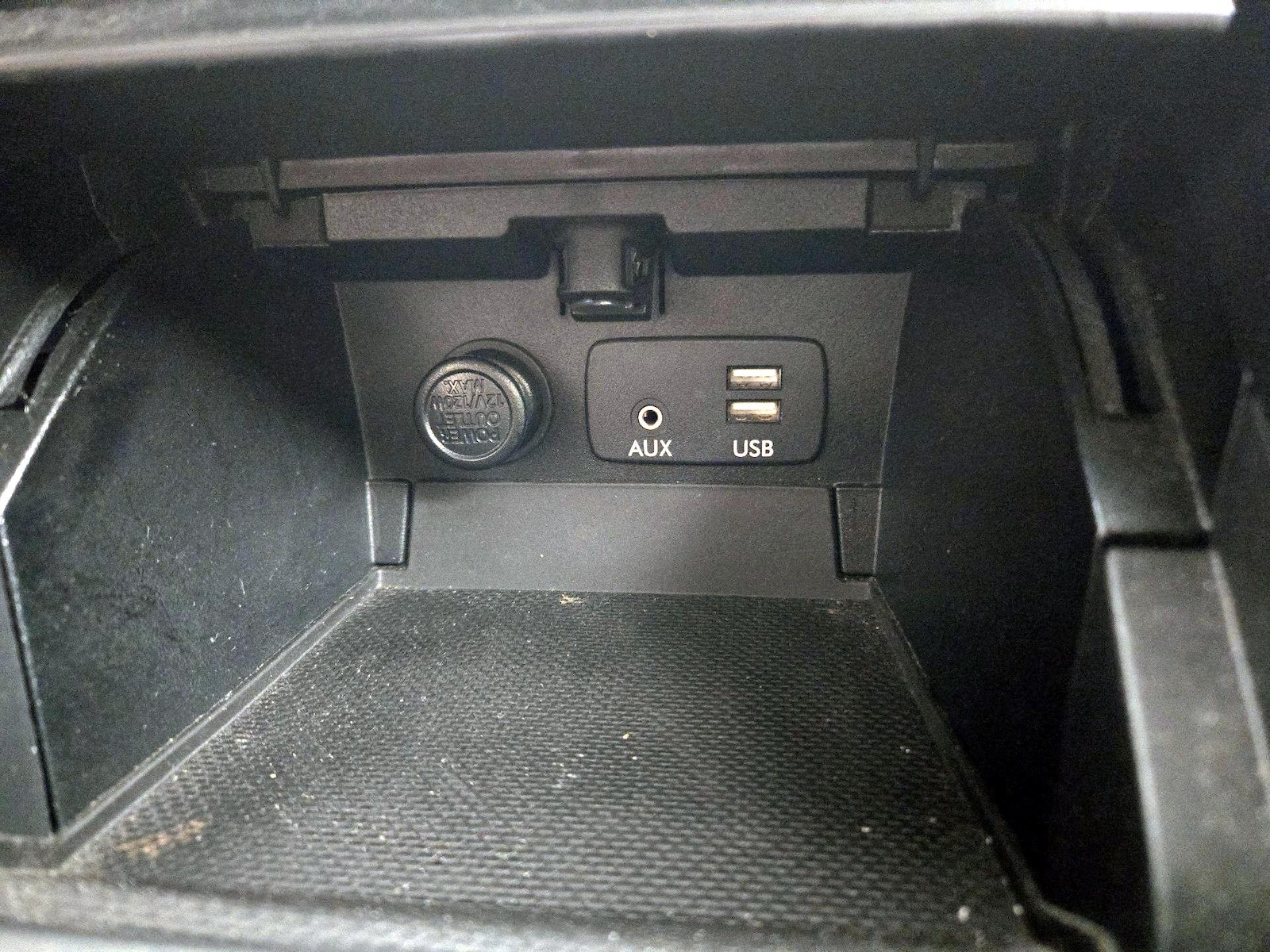 2015 Subaru Legacy 3.6R Limited - Photo 20