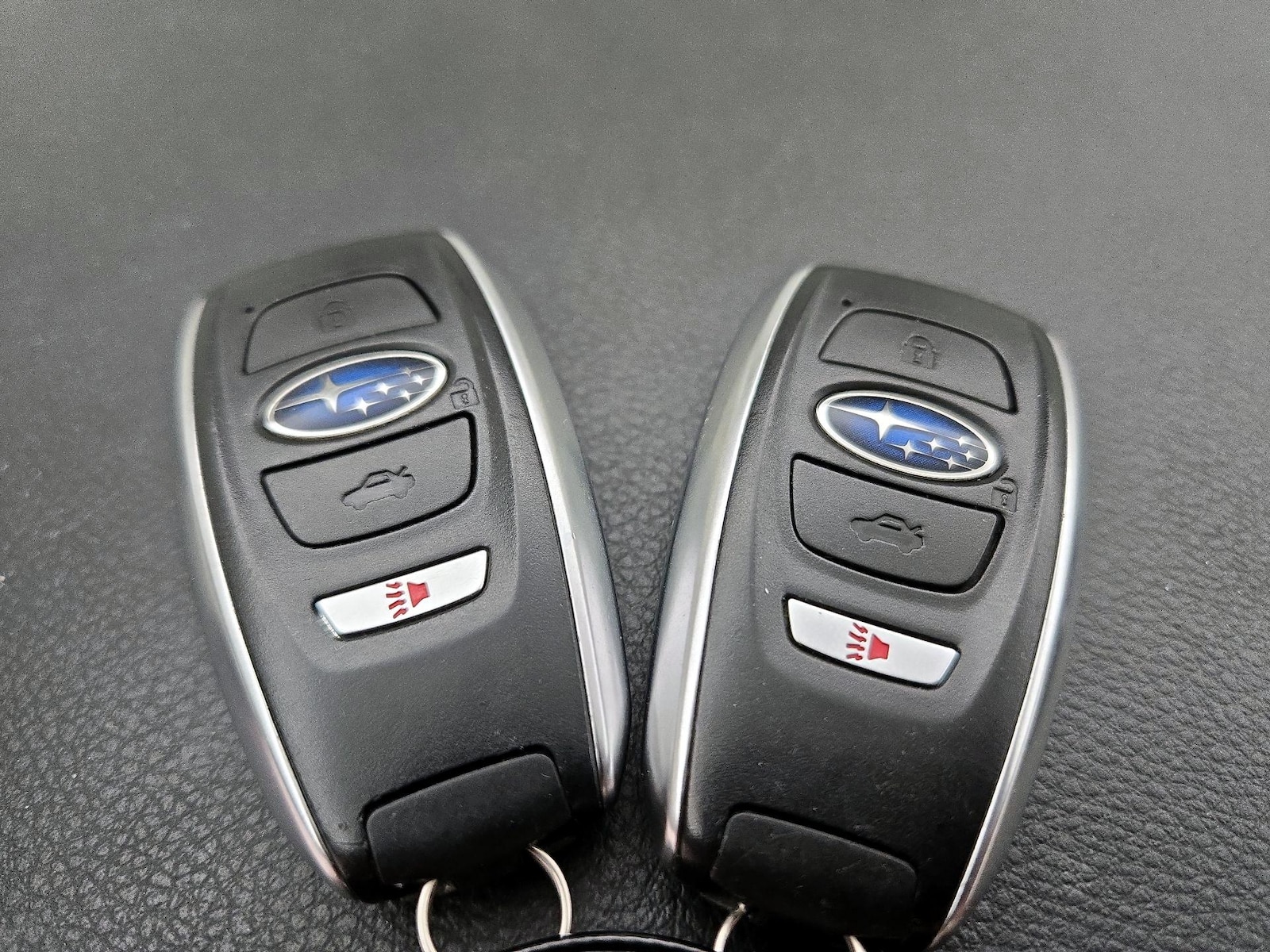 2015 Subaru Legacy 3.6R Limited - Photo 25