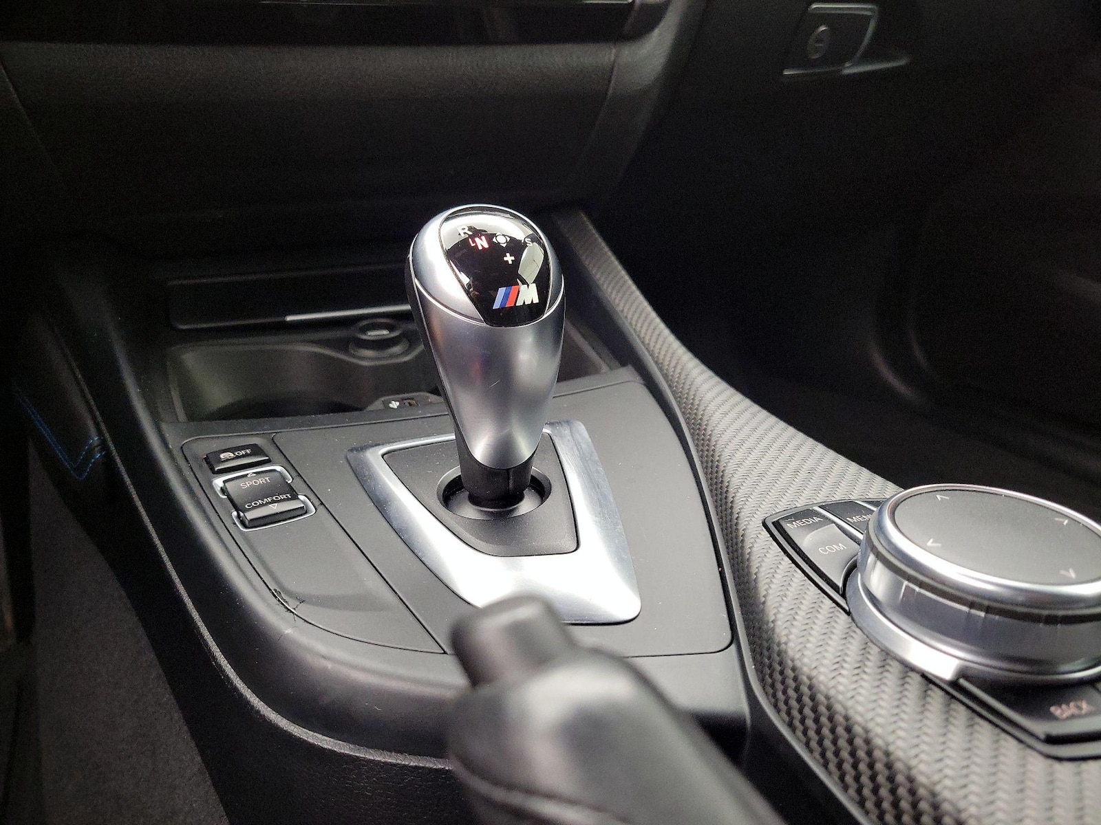 2017 BMW M2 Coupe Base - Photo 19